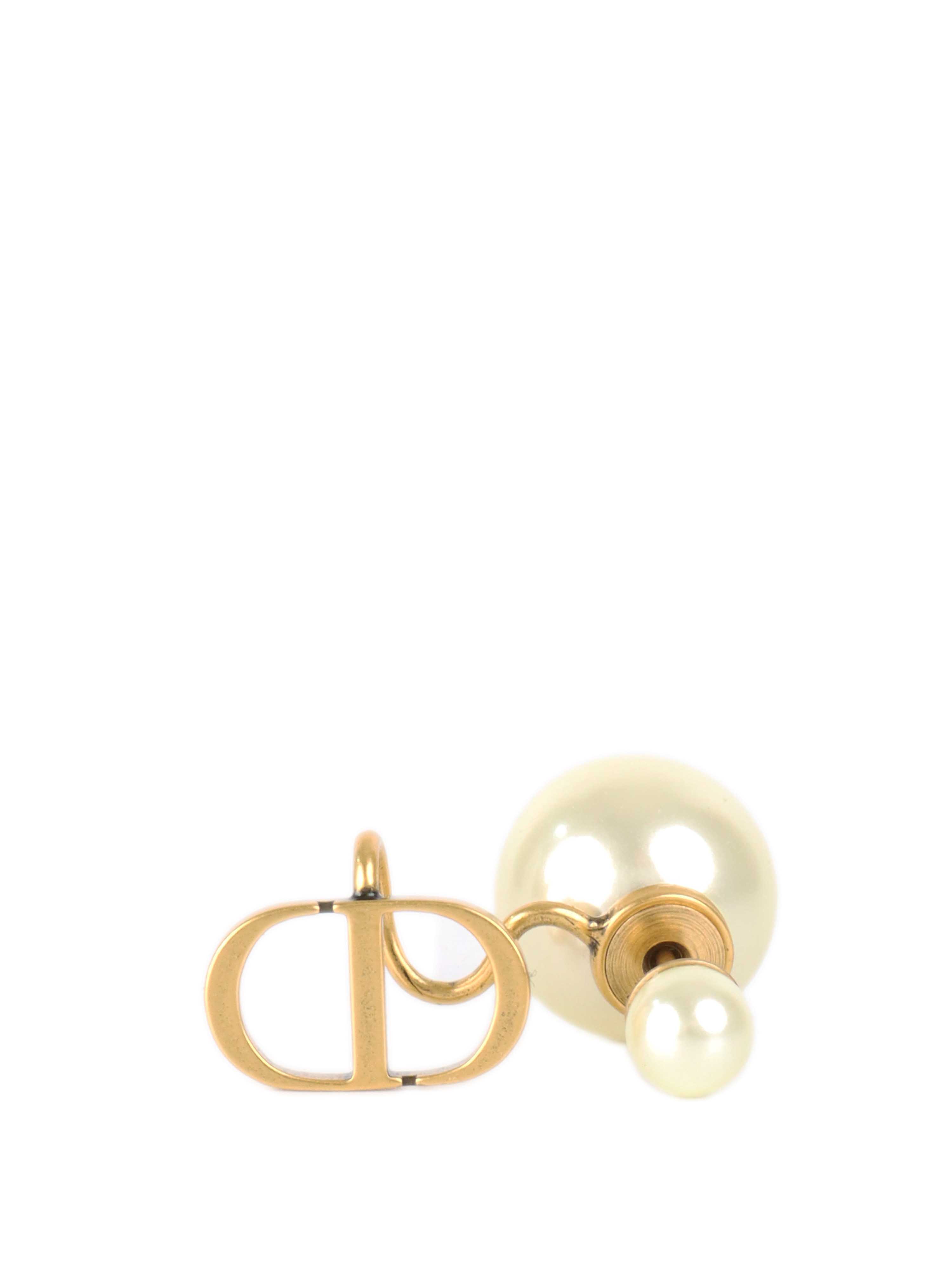 Dior Pearl Single Ear Cuff - Elegant Fashion Jewelry for Women | Perfect for Parties, Weddings & Special Occasions