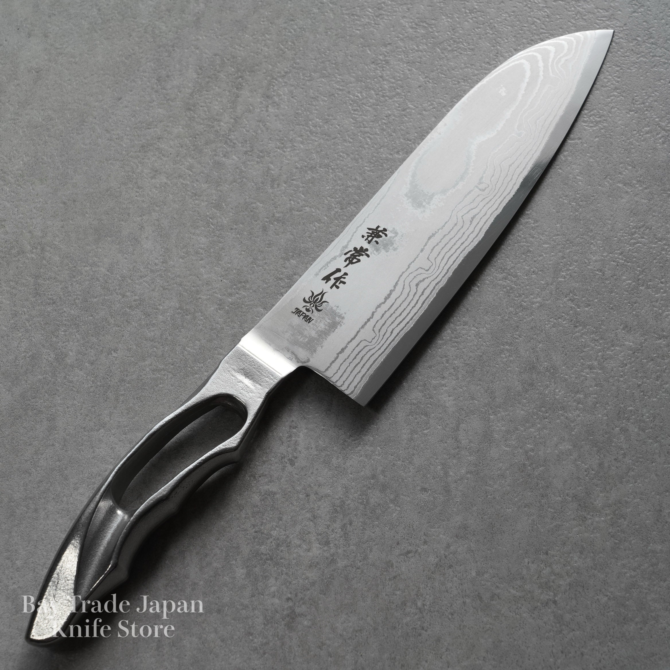 Premium Kanetsune Seki 17-Layer Damascus VG10 Santoku Knife 180mm - Japanese Kitchen Knife for Professional Chefs & Home Cooking - Perfect for Slicing, Dicing & Chopping Vegetables, Meat & Fish