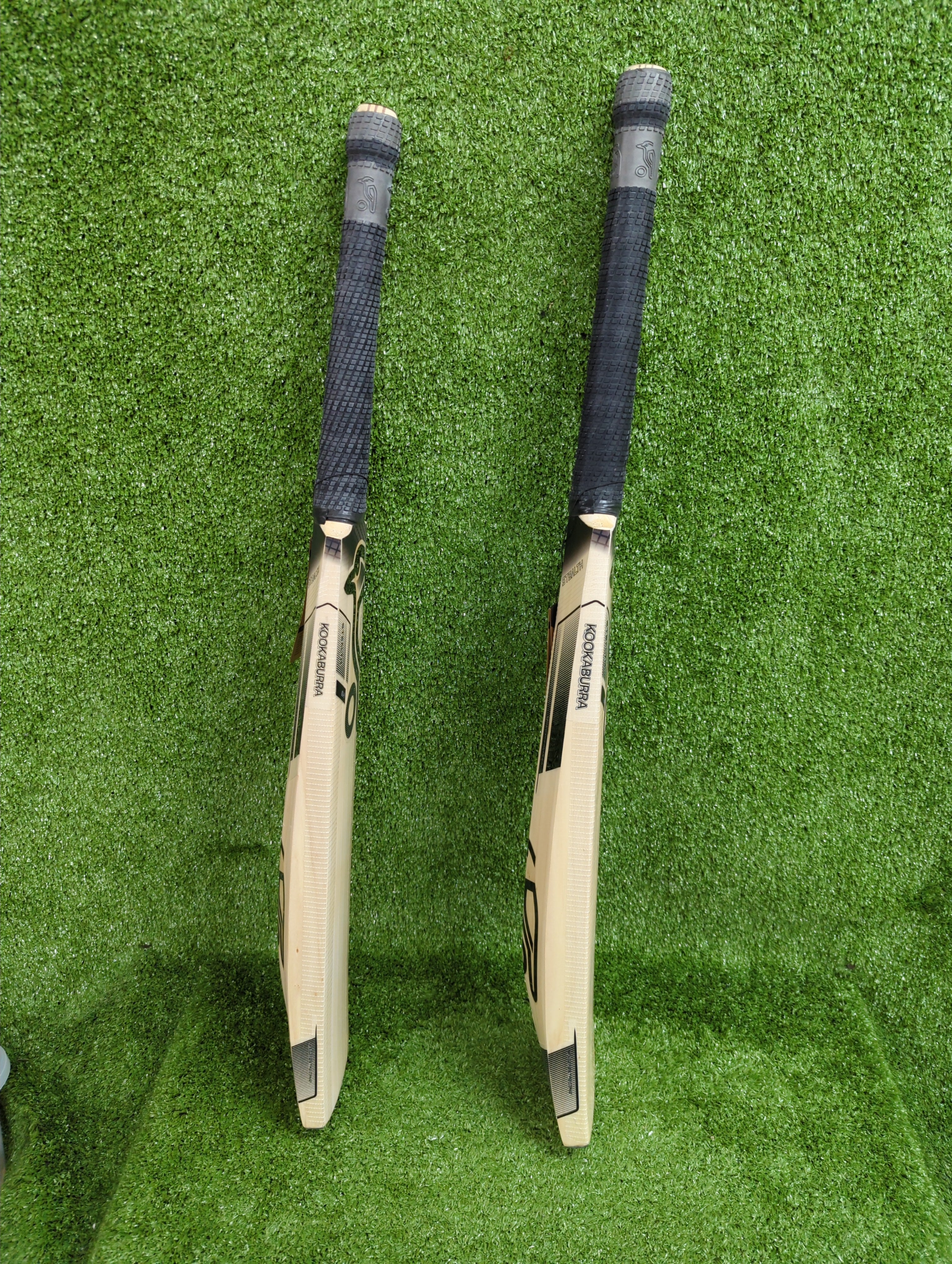 Kookaburra Stealth 6.4 Junior/Youth Cricket Bat - English Willow - Perfect for Youth Cricket Training & Matches