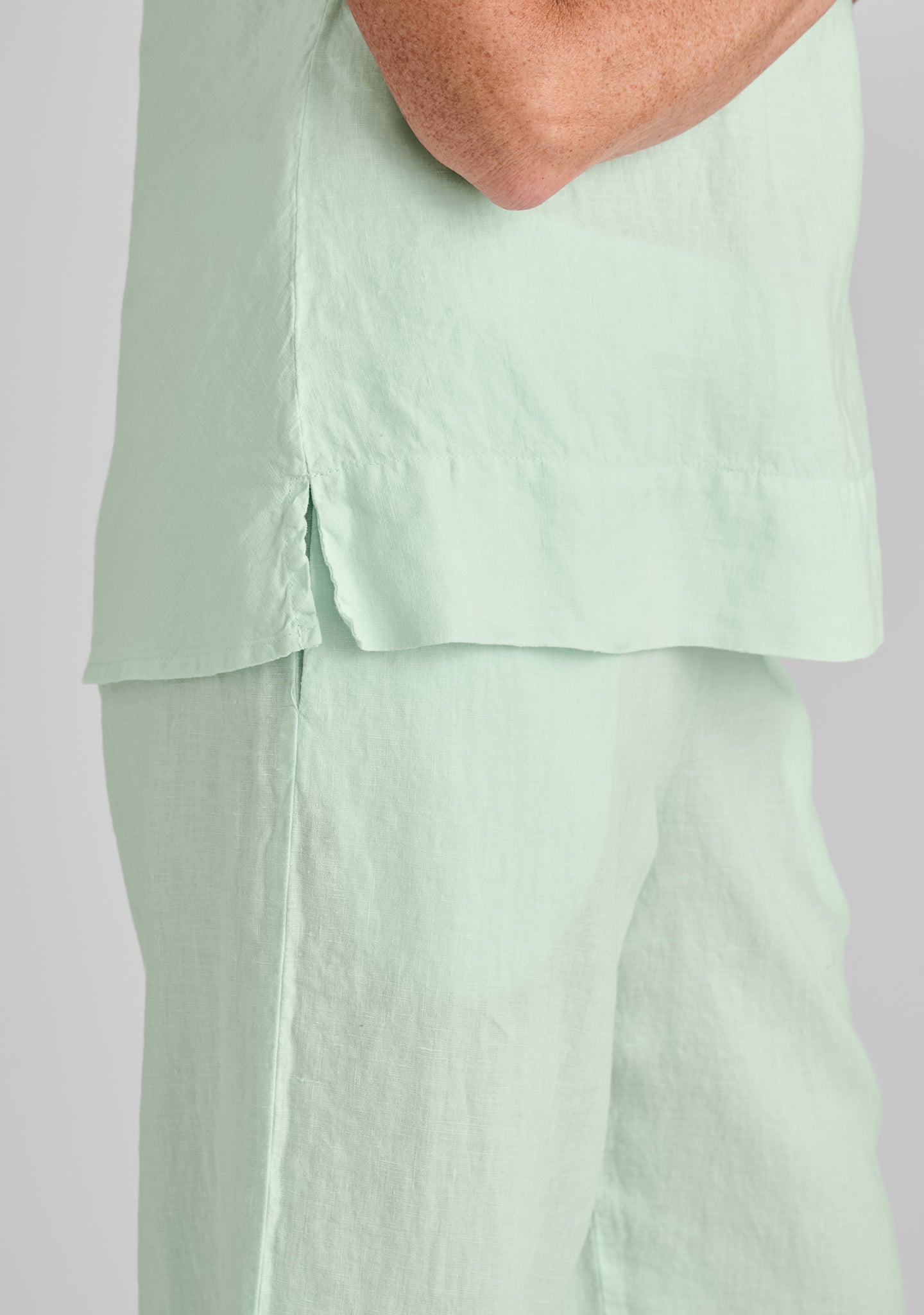 Roadie Top Linen Tank Top for Women - Breathable Summer Casual Wear - Perfect for Beach, Travel & Everyday Outfits