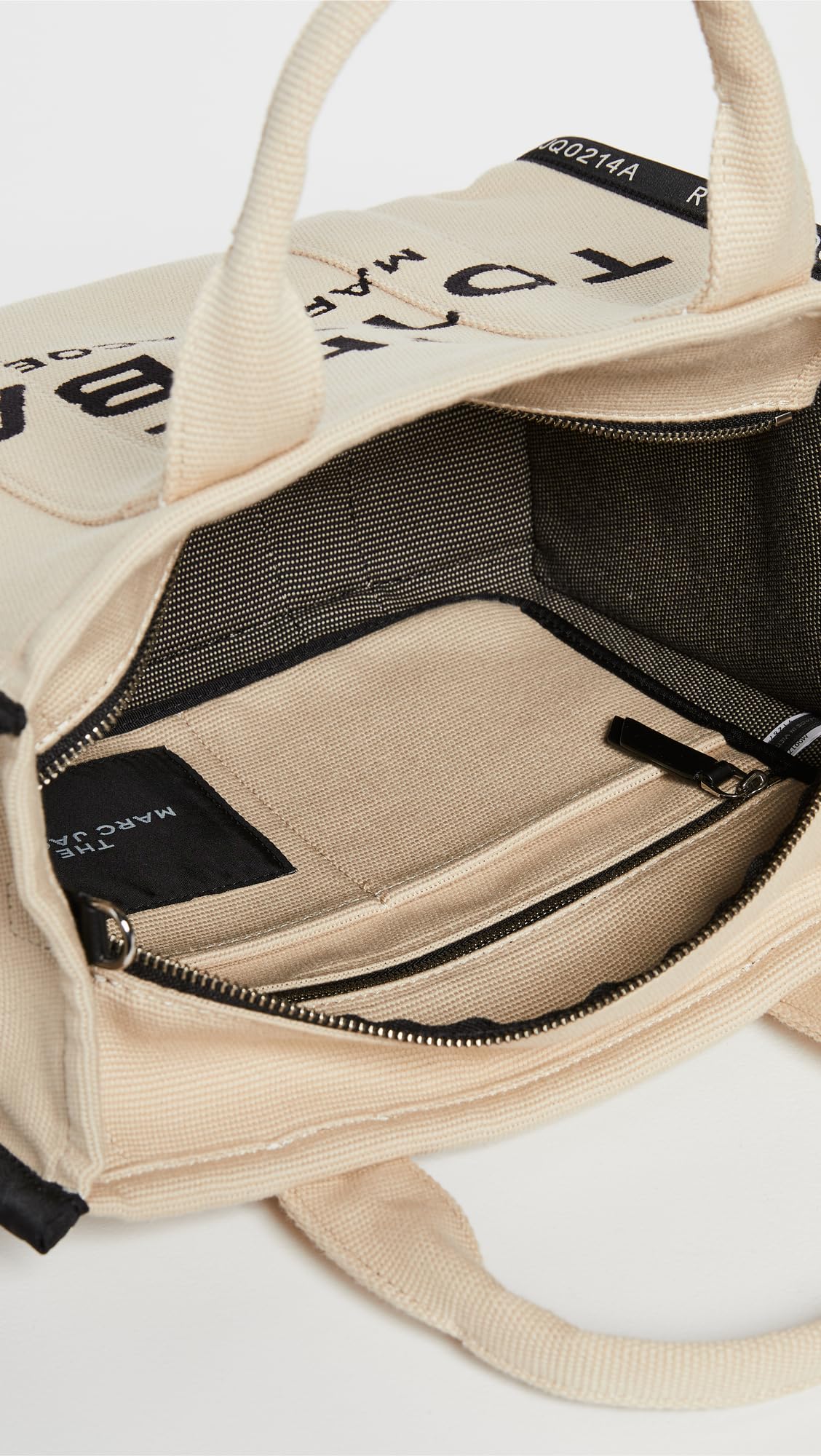 Marc Jacobs The Leather Medium Tote Bag for Women - Stylish & Durable Designer Handbag for Work, Travel & Everyday Use