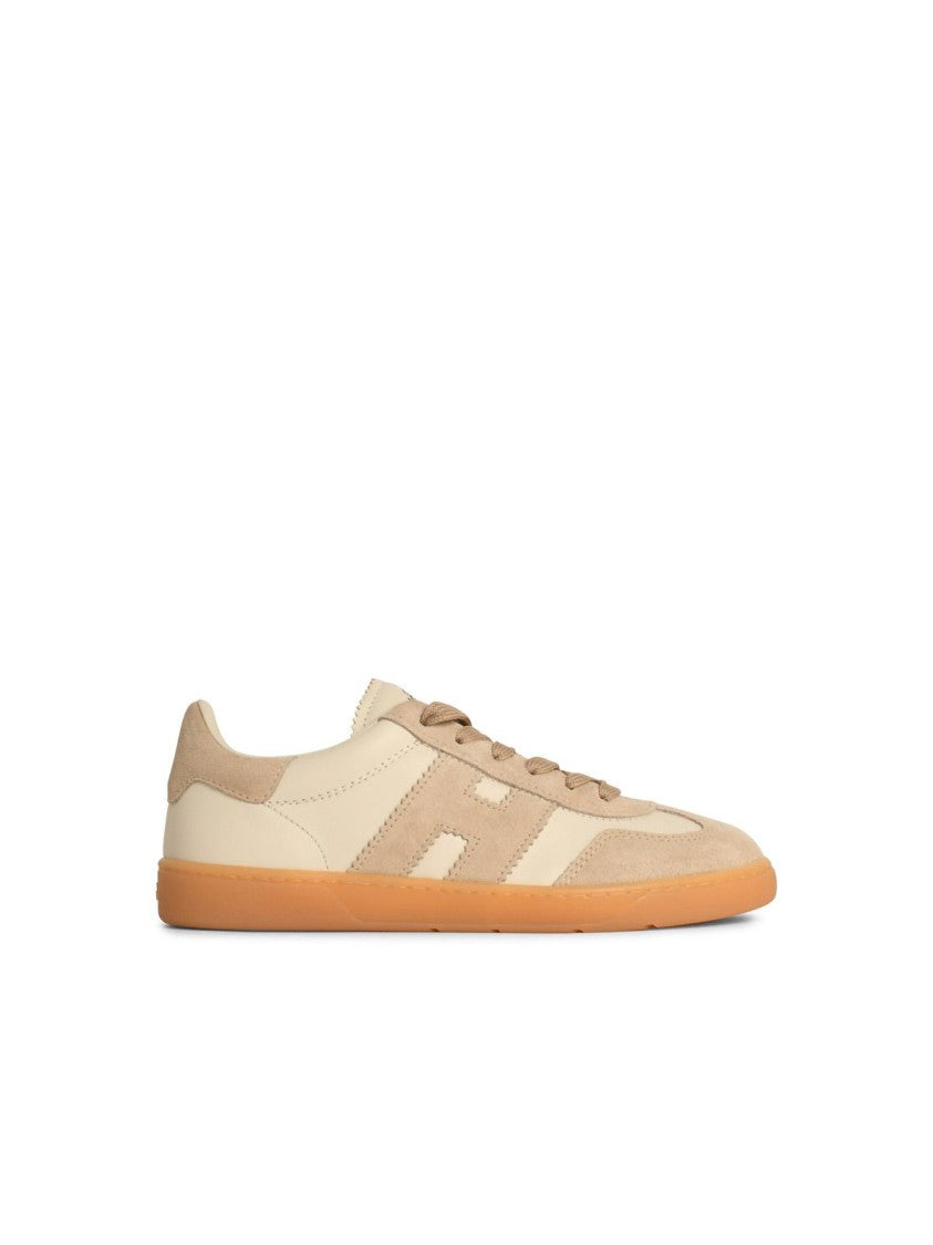 Stylish Beige Leather Sneakers for Men & Women - Comfortable Casual Walking Shoes for Everyday Wear, Travel & Outfits