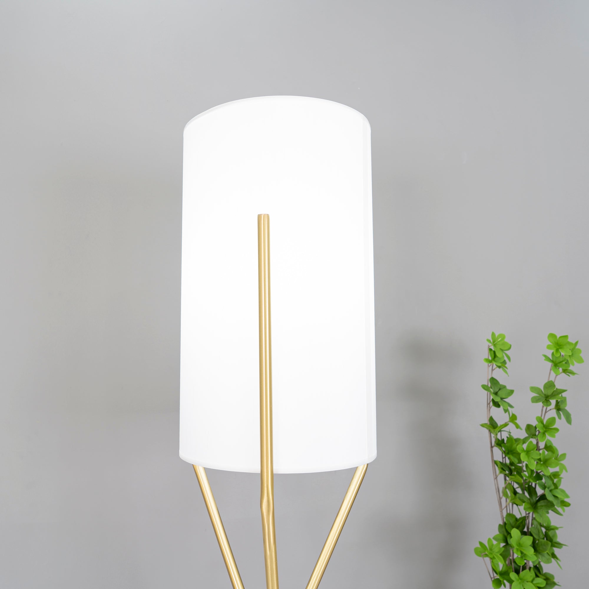 Modern Arborescence Floor Lamp - Adjustable Height LED Standing Light for Living Room, Bedroom & Office - Energy Efficient Home Decor Lighting for Reading & Relaxation