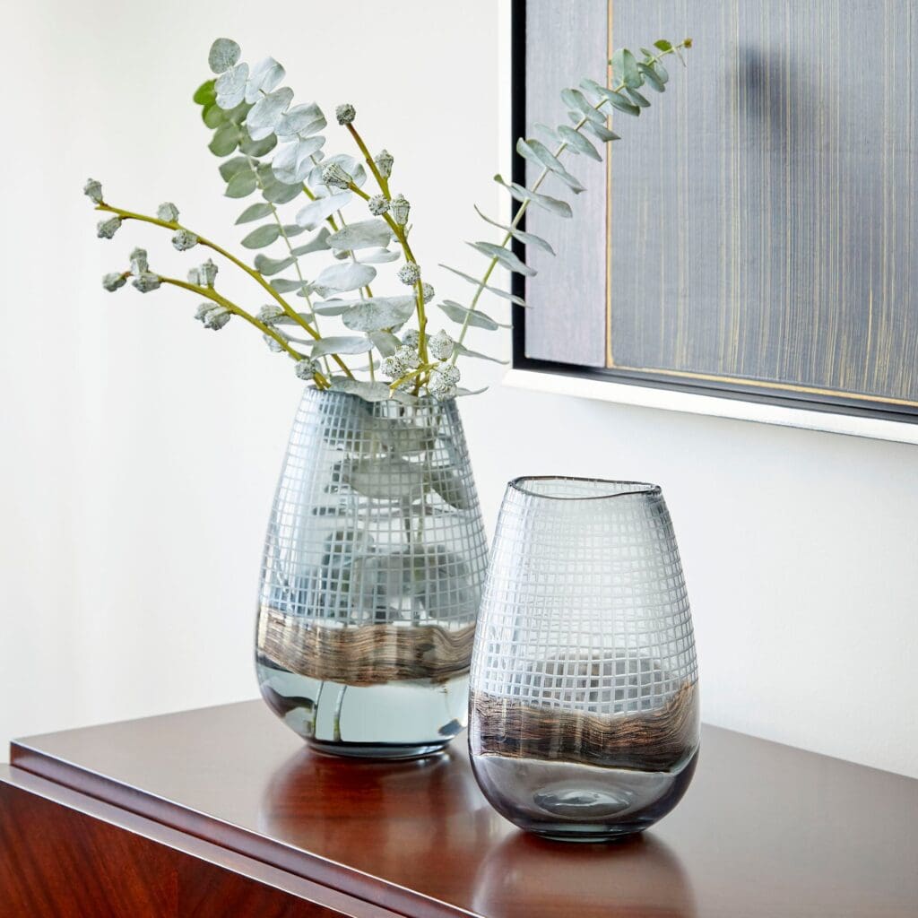 Cyan Design 09970 Axiom Vase - Clear Glass with Glitter Gold Accents - Small Decorative Vase for Home, Wedding Centerpiece, Table Decor, Gift Idea