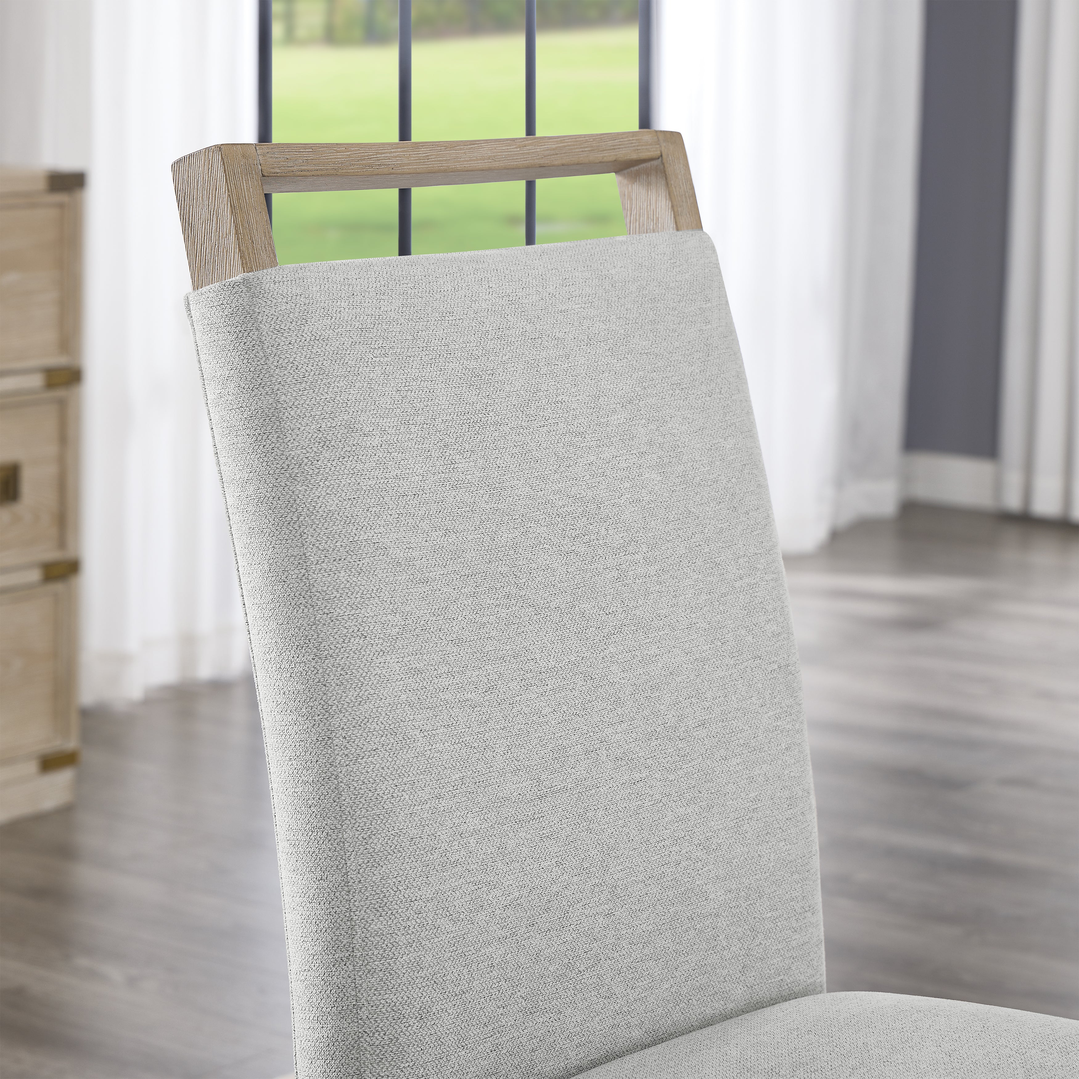 Roundhill Furniture Zelalle Upholstered Dining Chairs Set of 2 - Light Gray Fabric with Sturdy Rubberwood Legs, Comfortable Modern Kitchen & Dining Room Seating for Home, Restaurant or Office
