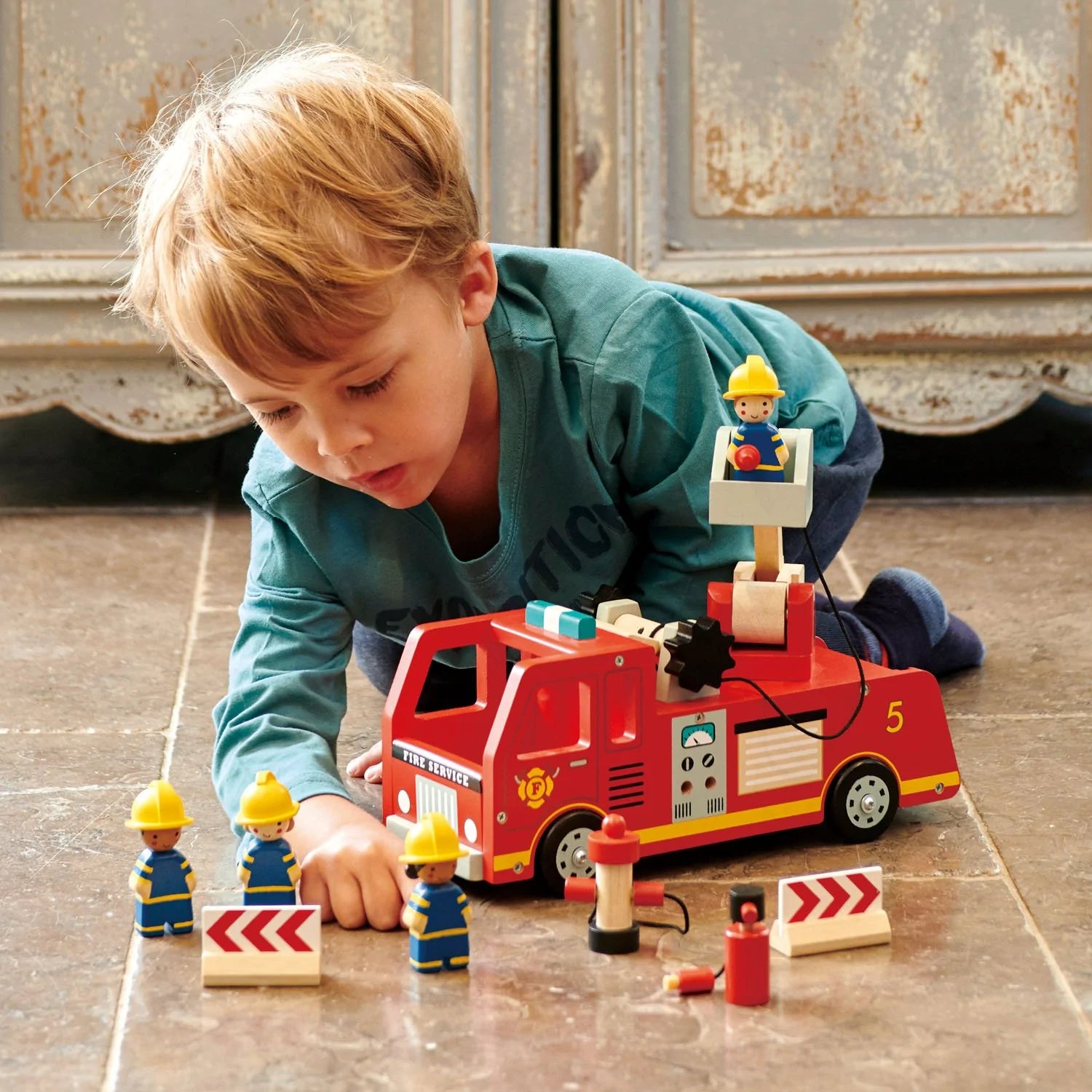 Wooden Fire Engine Toy for Kids - Realistic Wooden Fire Truck with Ladder - Perfect for Pretend Play, Birthday Gifts & Educational Toys | Great for Indoor Playtime, Preschool Learning & Toddler Imaginative Play