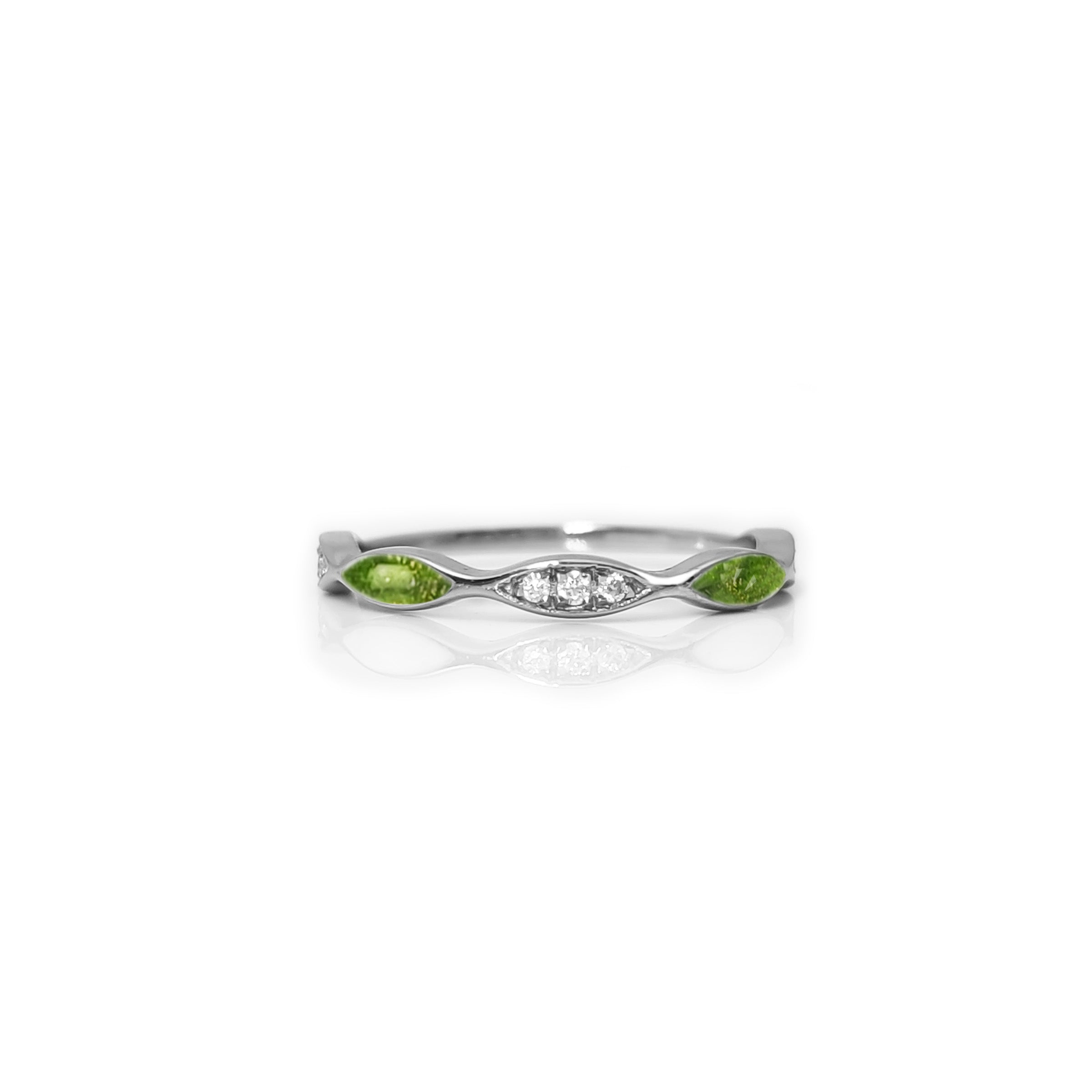 Infinite Love Memorial Ashes Ring - Handcrafted Cremation Jewelry for Keepsake - Perfect for Remembrance & Special Occasions