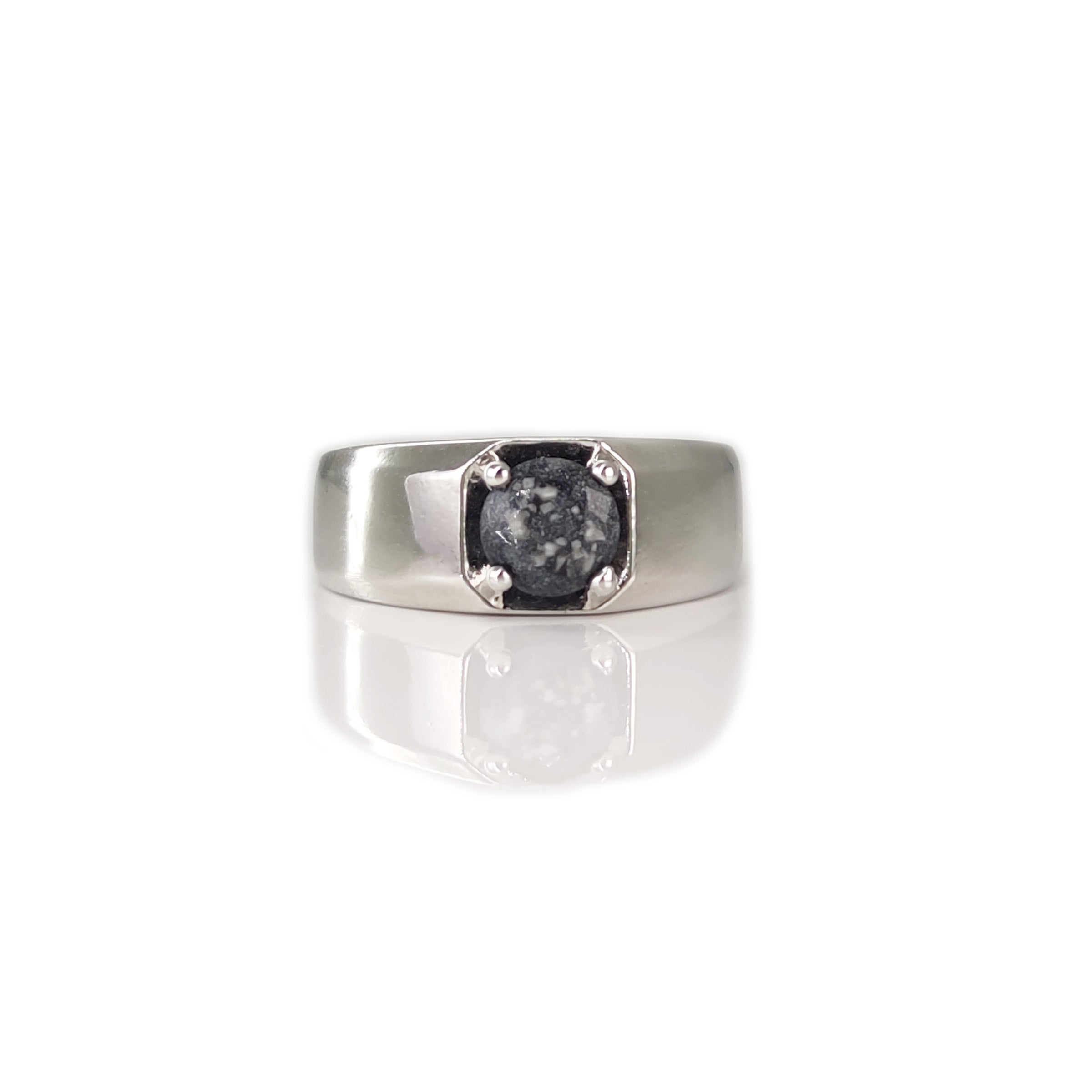 Treasured Echo Men's Ashes Ring - Memorial Jewelry for Men, Cremation Keepsake, Handcrafted Stainless Steel Ring for Remembrance - Perfect for Memorial Services, Grieving Process & Honoring Loved Ones