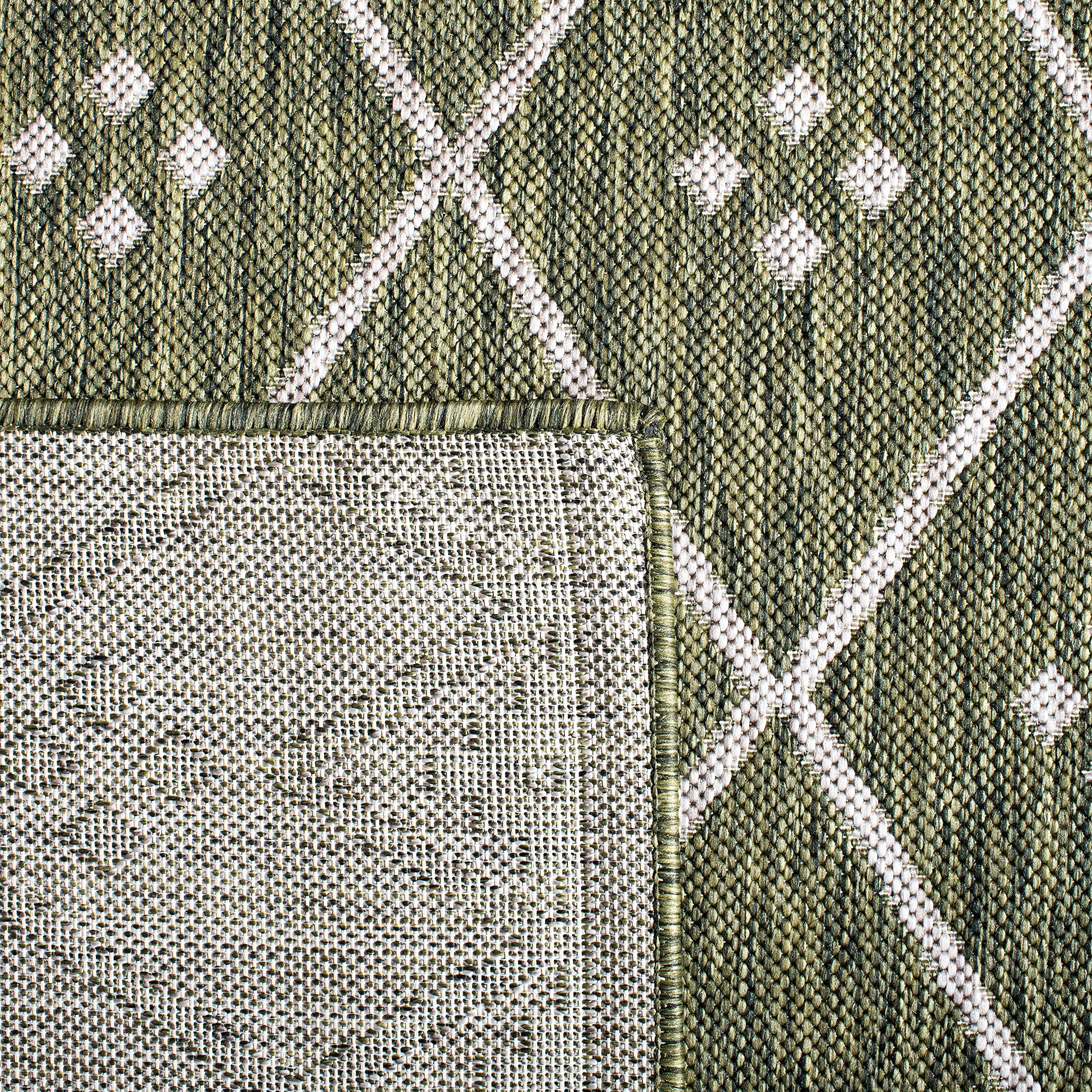 SAFAVIEH Courtyard Collection 6'7