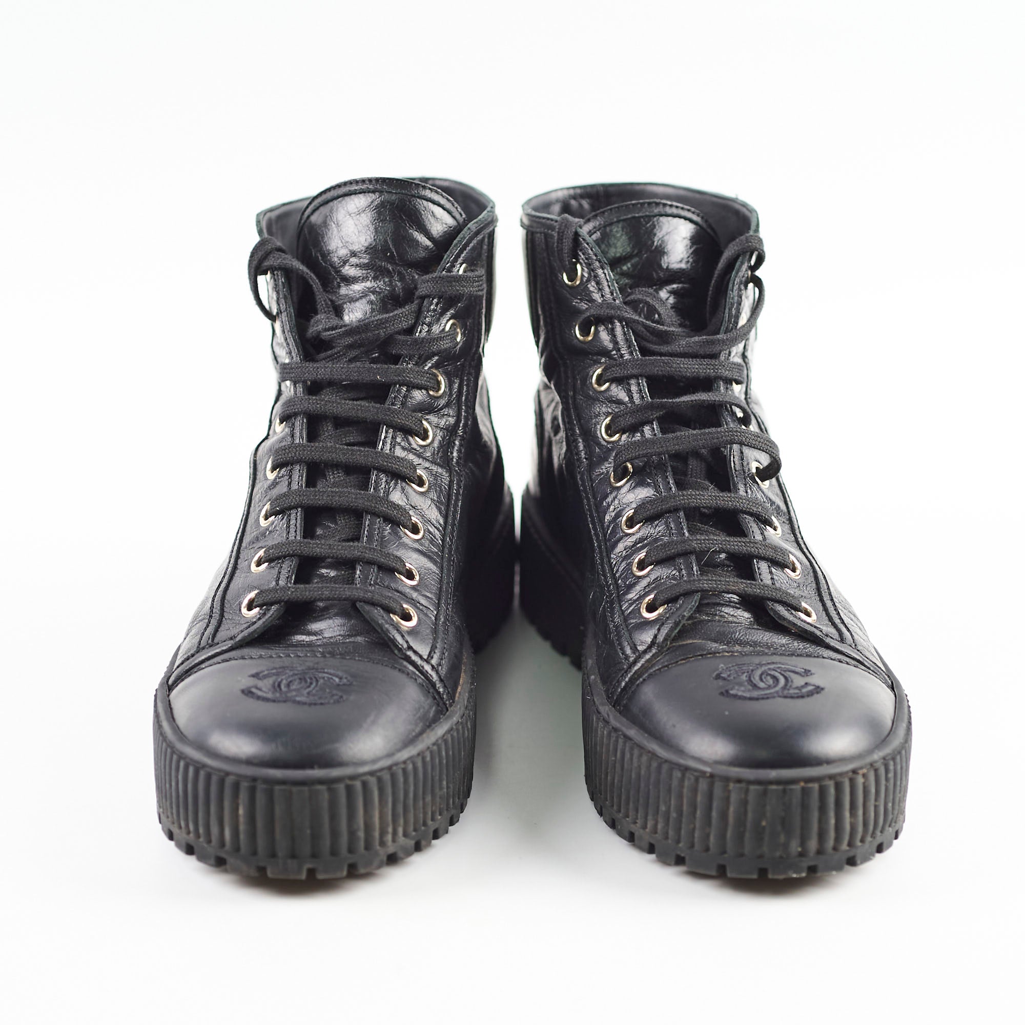 Chanel Black Calfskin Cap Toe Lace Up Boots Size 40.5C - Luxury Women's Ankle Boots for Office, Party & Evening Wear