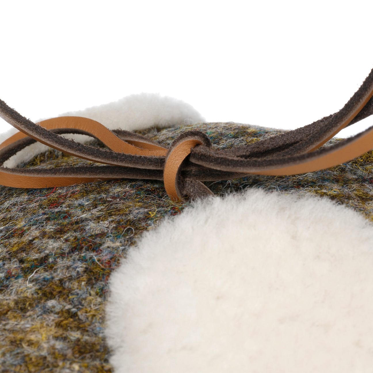 Lierys Harris Tweed Flat Cap with Ear Flaps - Classic Wool Newsboy Hat for Men | Perfect for Winter Outdoor Activities, Hunting & Casual Style