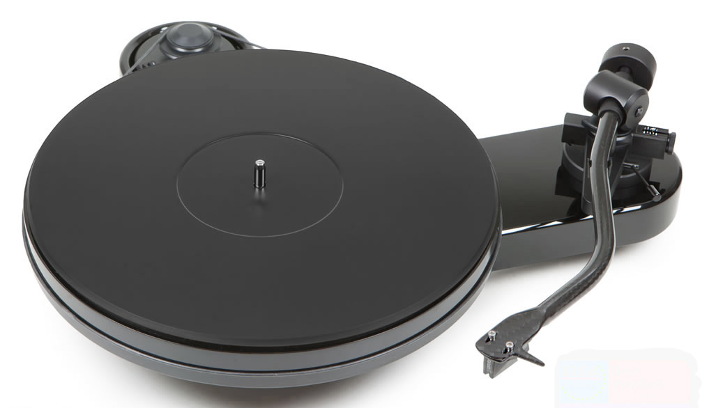 Pro Ject RPM 3 Carbon Turntable - High-End Vinyl Record Player with Carbon Fiber Tonearm | Perfect for Audiophiles & Home Music Listening