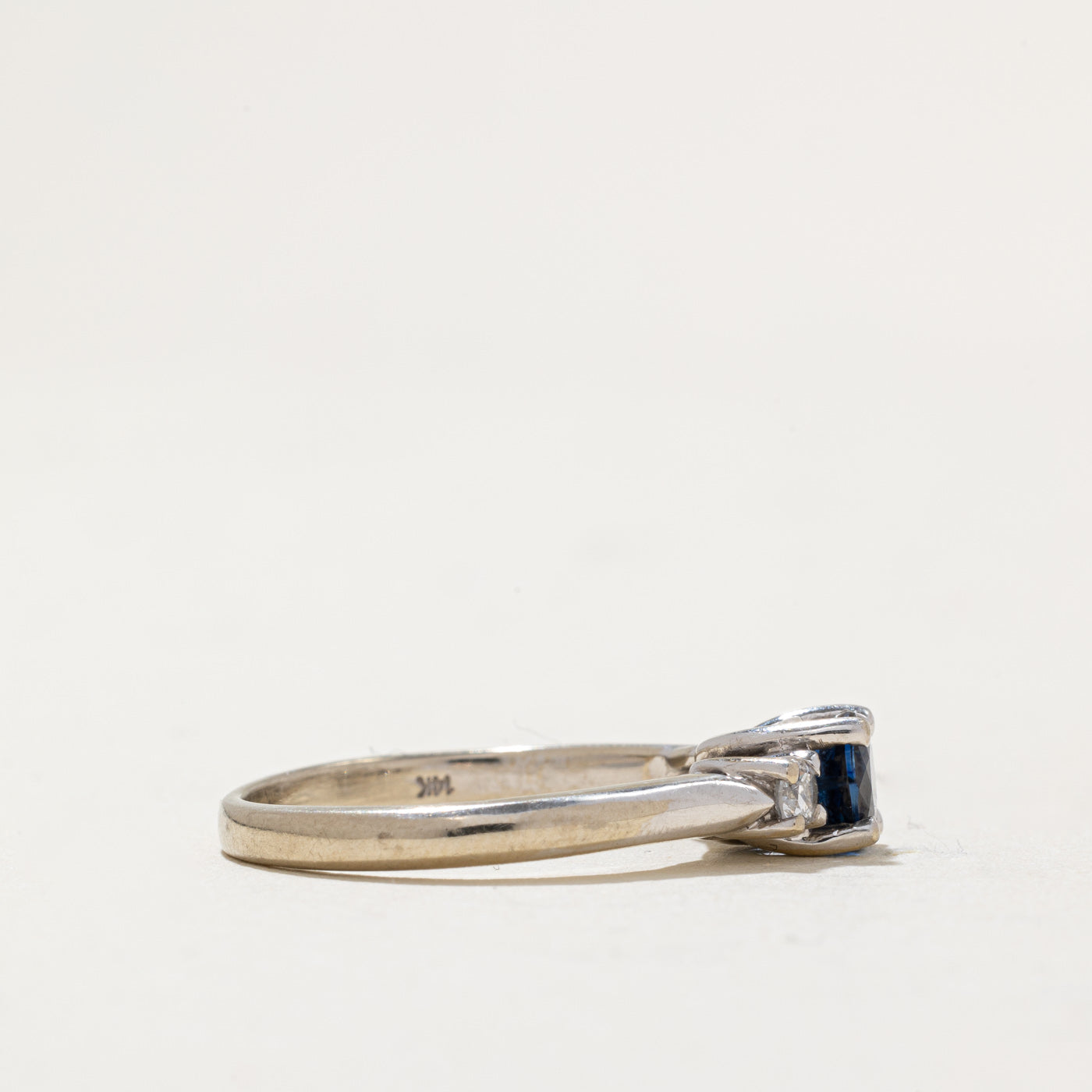 Exquisite 0.65ct Sapphire & 0.14ct Diamond Ring - Size 6.25 | Elegant Engagement & Wedding Jewelry for Women | Perfect Gift for Anniversary & Special Occasions