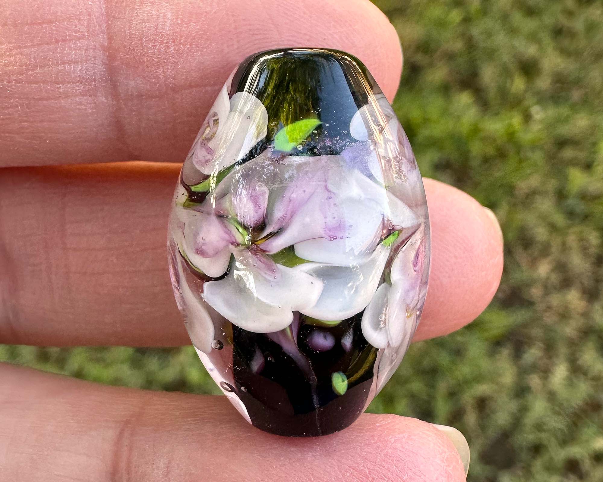 Handmade White Floral Lampwork Glass Focal Bead for Jewelry Making - Perfect for Necklaces, Bracelets, and DIY Craft Projects