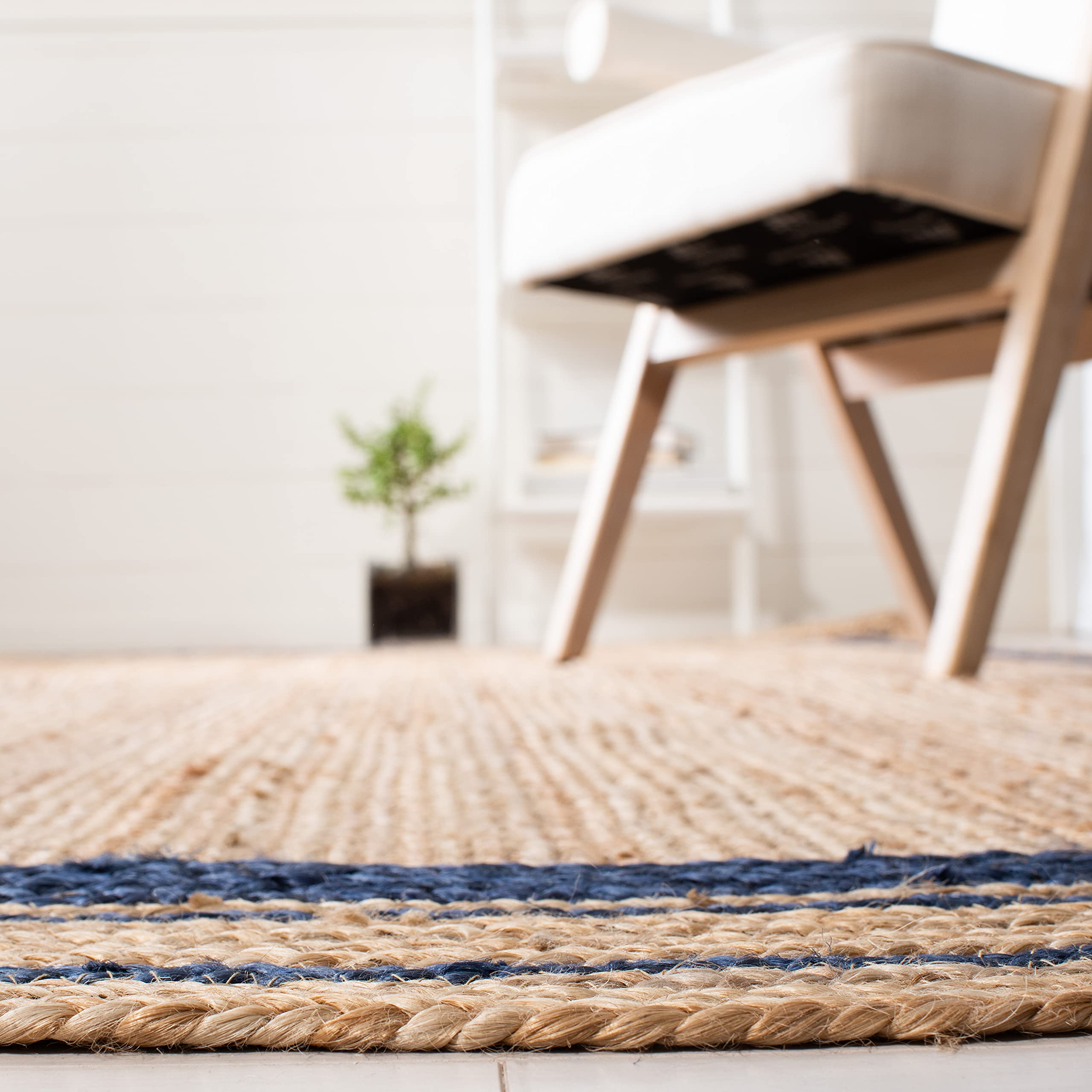 SAFAVIEH Handmade Jute Area Rug 6' x 6' Square - Natural Fiber Farmhouse Rug with Navy Border (NF109N) | Perfect for Living Room, Bedroom & Boho Home Decor