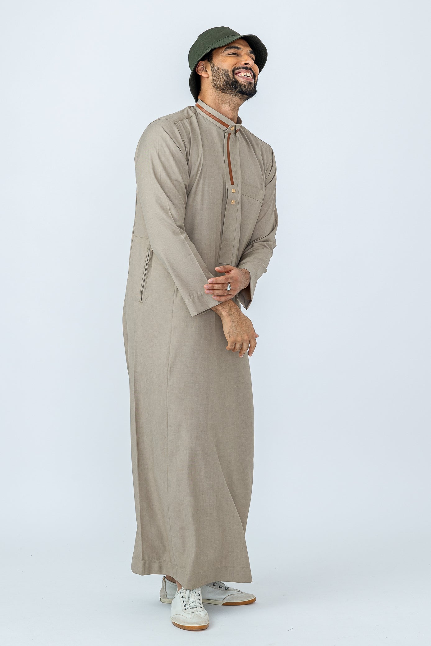 713 Desert Sand Kids Thobe - Soft & Comfortable Islamic Robe for Boys & Girls - Perfect for Eid, Prayer & Special Occasions