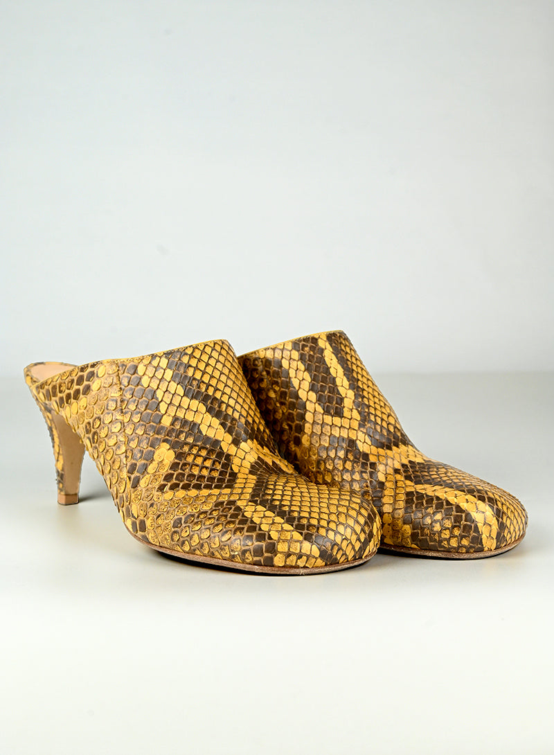 Bottega Veneta Python Leather Mules Women's Size 38.5 - Luxury Designer Slip-On Shoes for Casual Outings & Office Wear