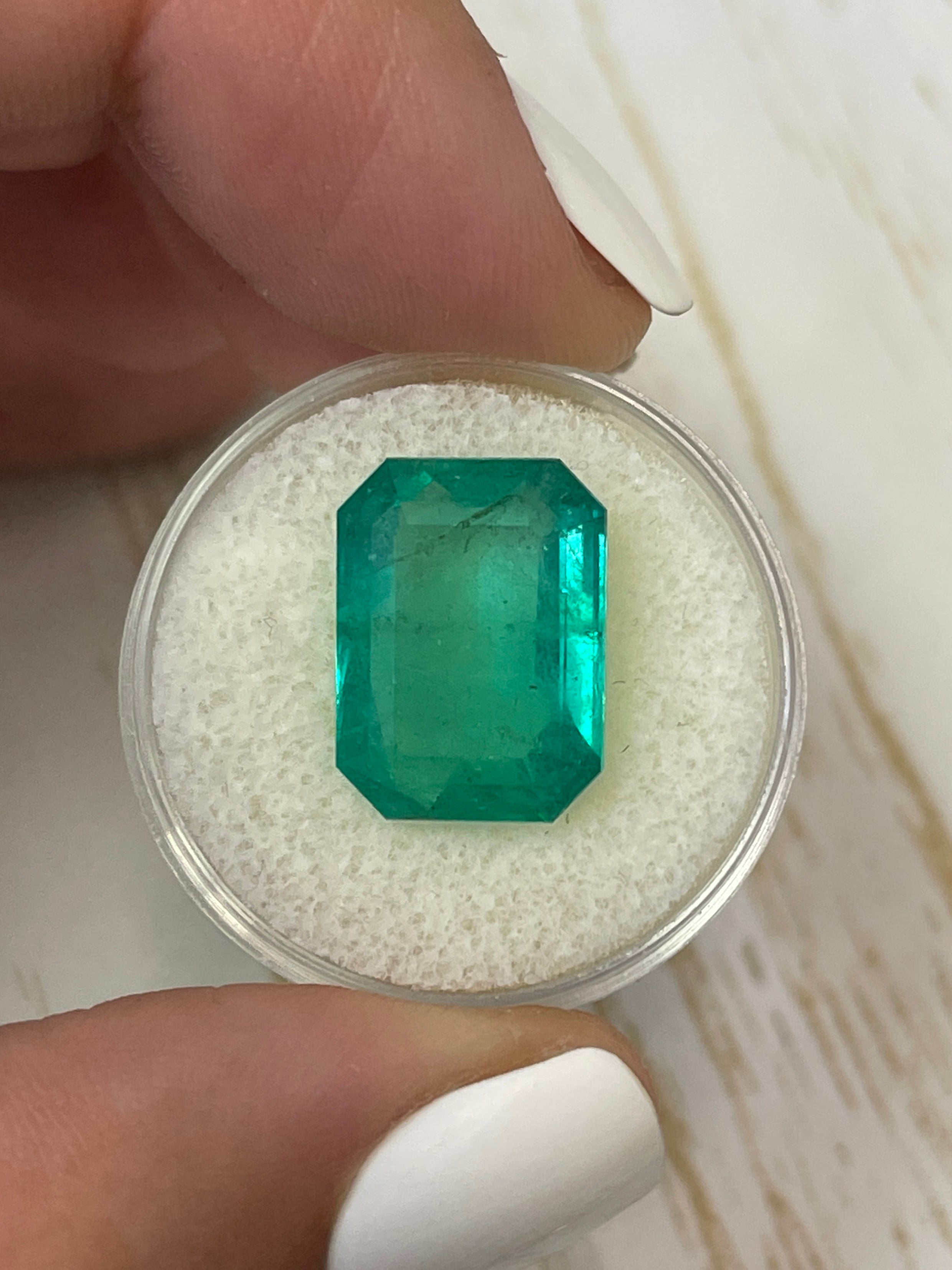 9.52 Carat Natural Loose Colombian Emerald - 15.4x11.50mm Emerald Cut Gemstone for Jewelry Making & Engagement Rings