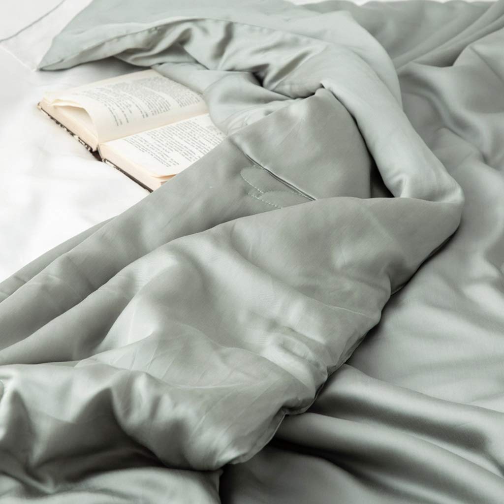 Tencel Cooling Blanket - Ultra Thin Lightweight Breathable Summer Quilt | Washable Ice Silk Bedding for Hot Sleepers | Twin Size 200x230cm Green | Perfect for Air Conditioning & Warm Weather Comfort