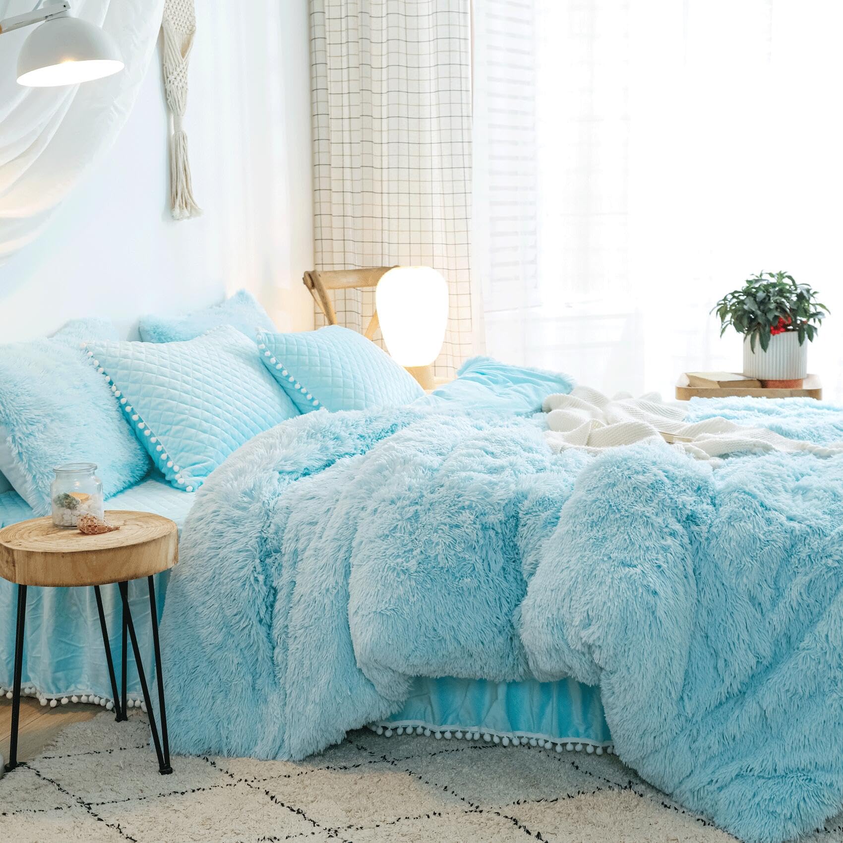 Soft Fluffy Blue Comforter Cover Queen Size - Plush Light Blue Bedding Set 3pc (1 Fuzzy Duvet Cover + 2 Faux Fur Pillowcases) Shaggy Blue Bed Set for Cozy Winter Nights - Perfect for Master Bedroom & Guest Room Decor (Blue, Queen)