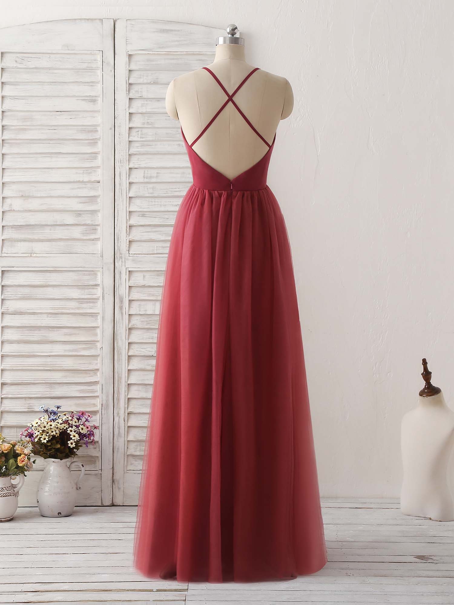 Elegant Burgundy V-Neck Tulle Long Prom Dress for Women - Formal Evening Gown for Homecoming, Ball, and Special Occasions