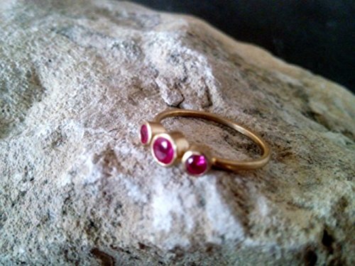 Exquisite Ruby Bezel Set Triple Band Gold Ring - 3 Stone Red Ruby Ring for Wedding, Engagement & Anniversary Gifts | Perfect for Proposals, Bridal Jewelry & Special Occasions