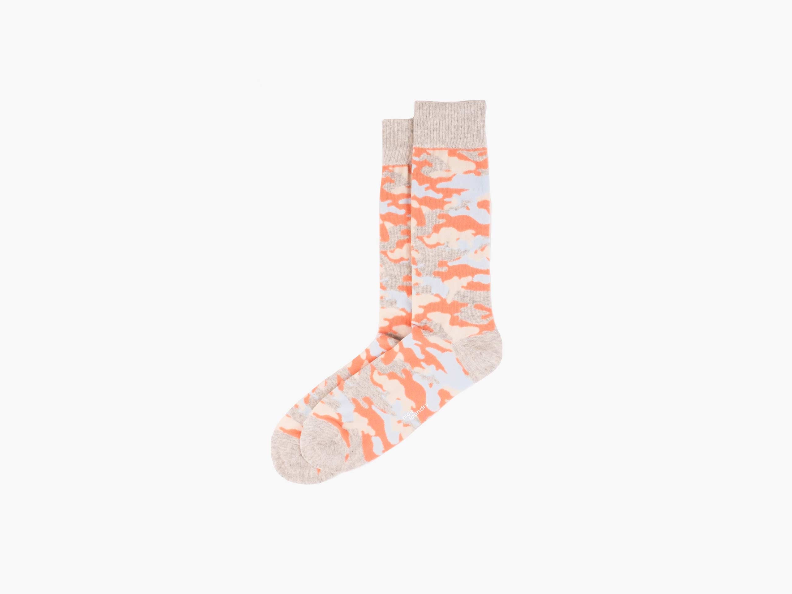 Woodland Camo Heather Grey/Coral/Cream T-Shirt - Comfortable & Stylish Casual Wear for Outdoor Adventures, Hunting, and Camping