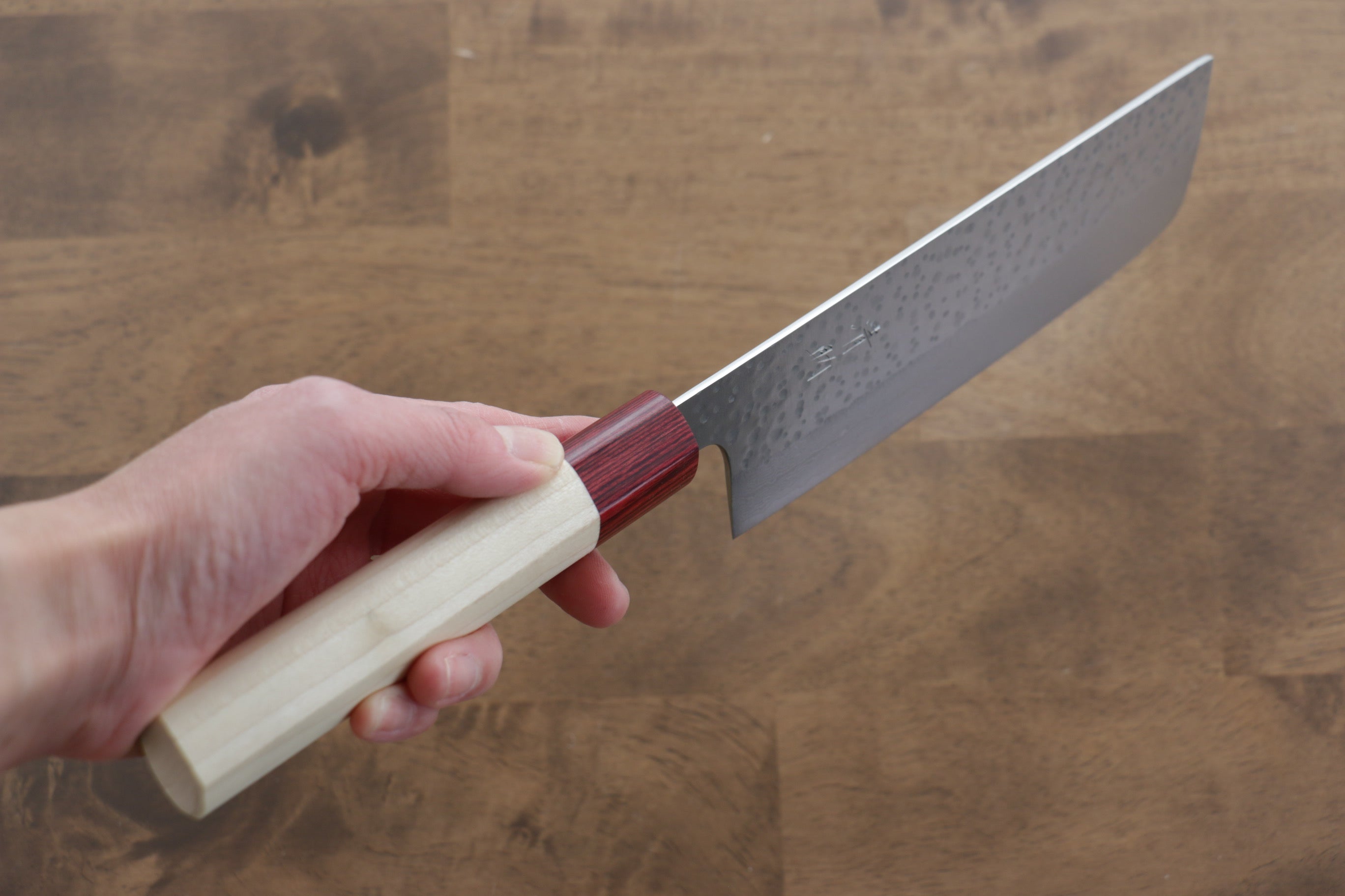 Seisuke VG10 16-Layer Hammered Damascus Nakiri Knife 165mm with Magnolia Wood Handle - Professional Japanese Vegetable Knife for Home Chefs & Cooking Enthusiasts