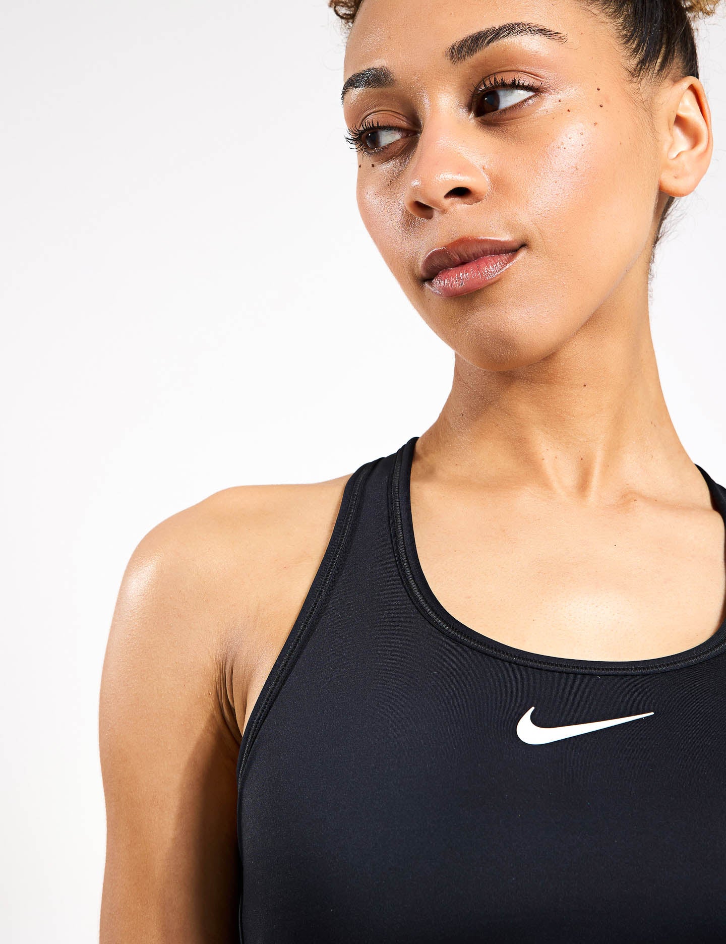 Swoosh Medium Support Sports Bra - Black & White - Perfect for Yoga, Running & Gym Workouts