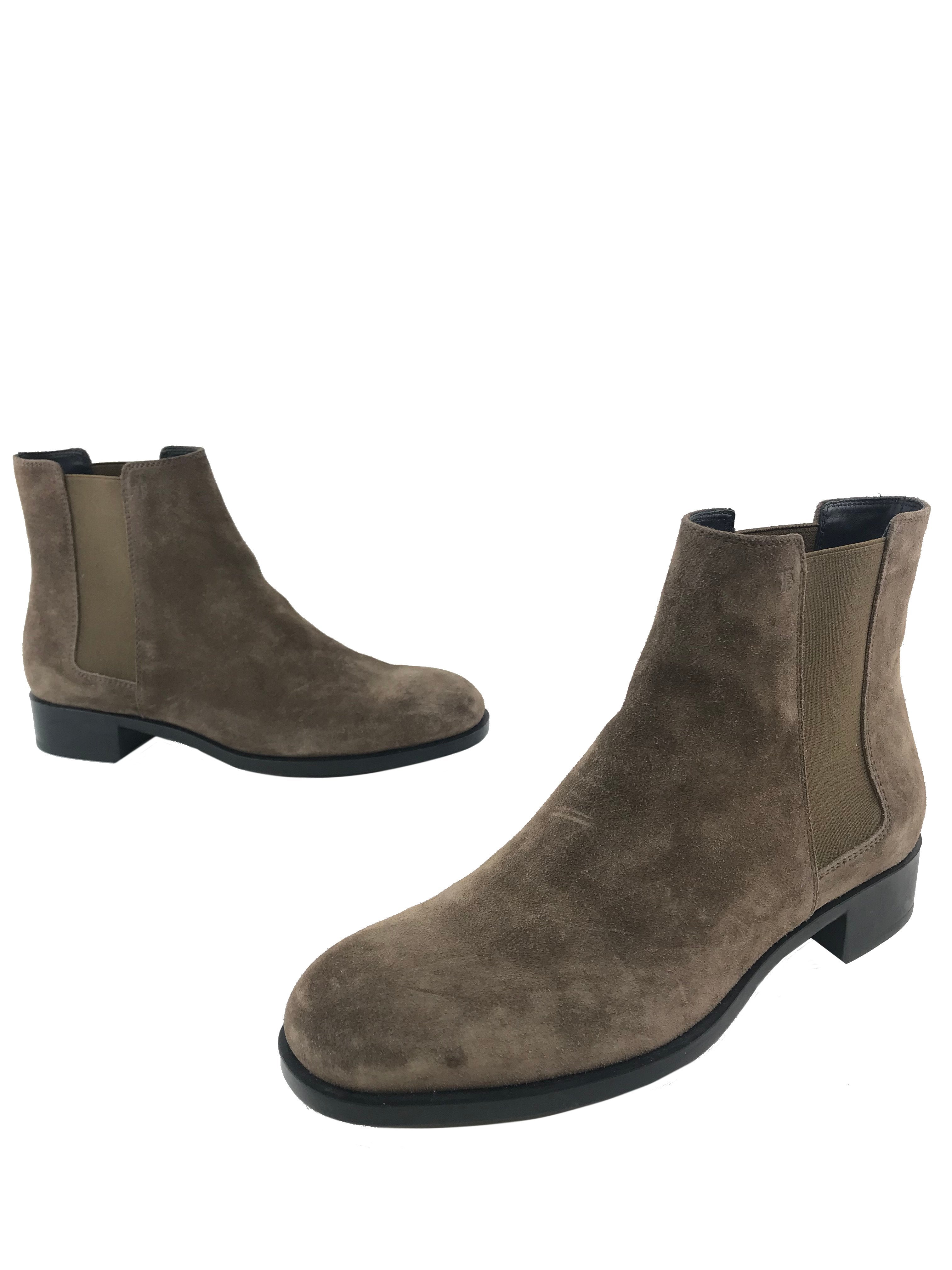 Tod's Suede Ankle Boots Women Size 7.5 - Comfortable & Stylish Casual Booties for Fall & Winter Outfits