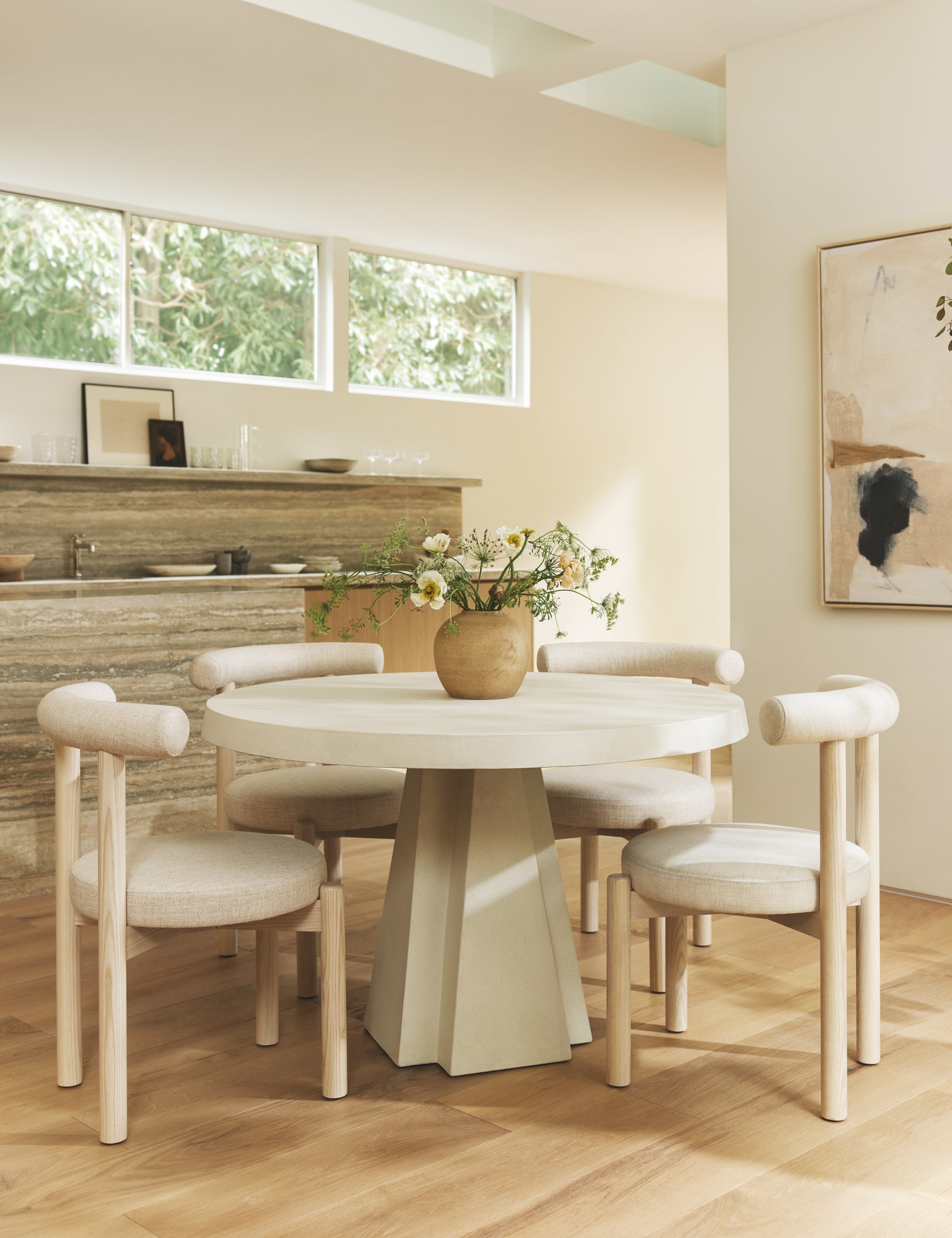 Modern Dining Chair - Elegant & Comfortable Wooden Seat for Kitchen, Dining Room, and Restaurant - Perfect for Home Decor and Entertaining Guests