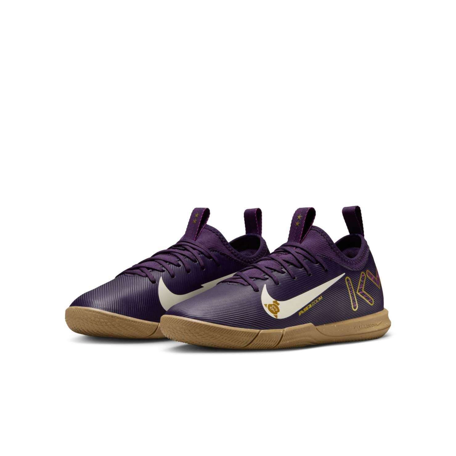 Nike Jr. Zoom Vapor 16 Academy KM IC Soccer Cleats for Kids - Lightweight Football Shoes for Youth Players - Perfect for Turf, Grass & Indoor Soccer Training