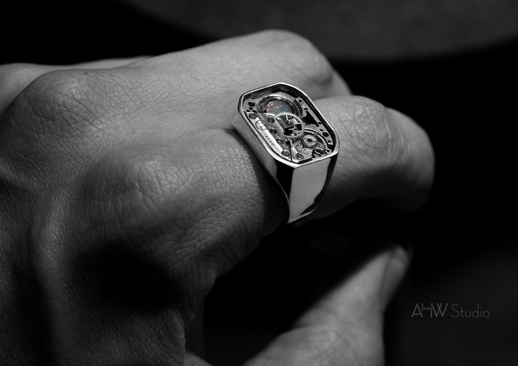 Vintage Australian Opal Ring - Genuine Solid Silver Jewelry for Women - Elegant Handmade Statement Ring - Perfect for Weddings, Parties & Special Occasions