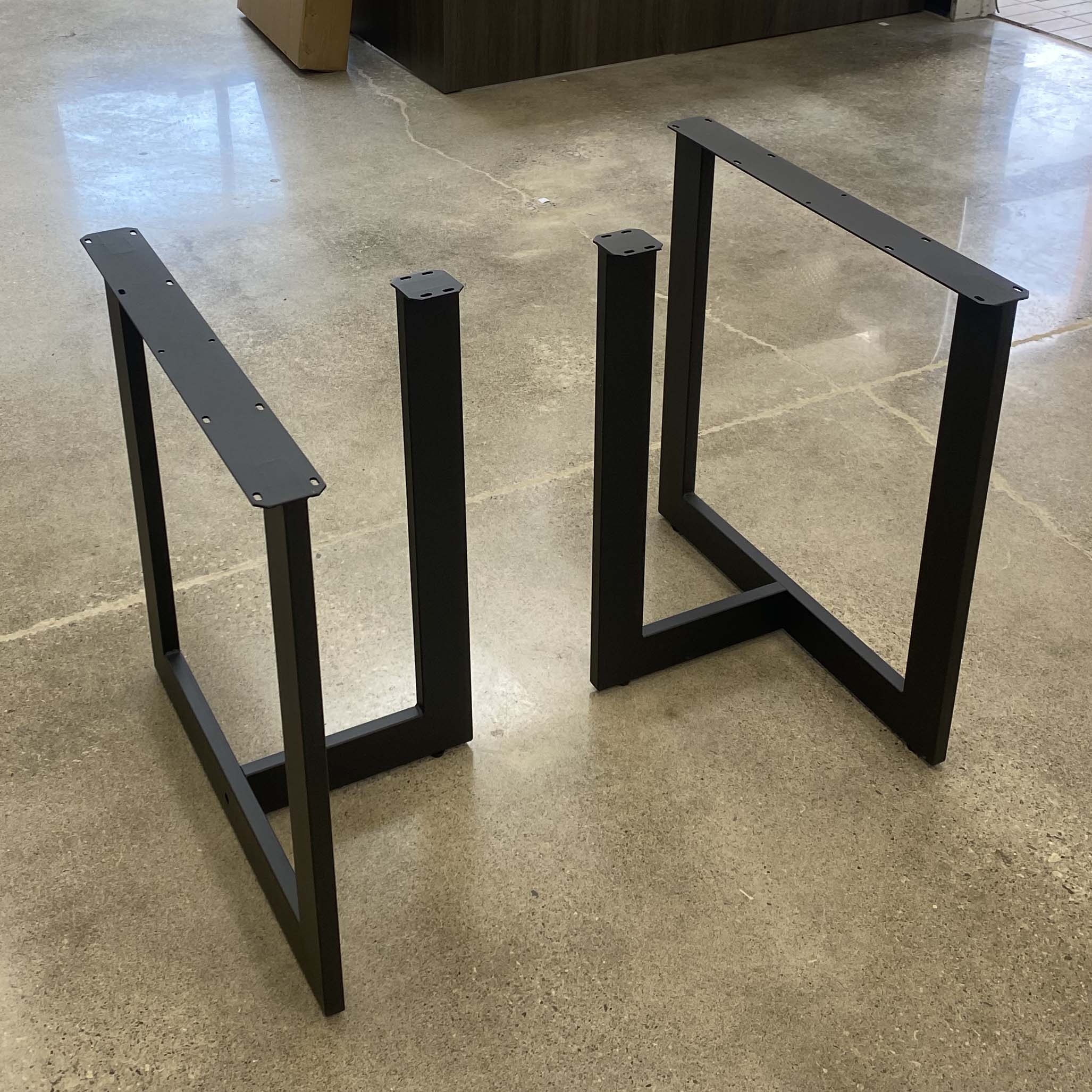 SS1410 Round Cross Dining Table Base for Long Tables - Heavy Duty Metal Legs for Kitchen, Restaurant, and Outdoor Dining Sets (1 Set)