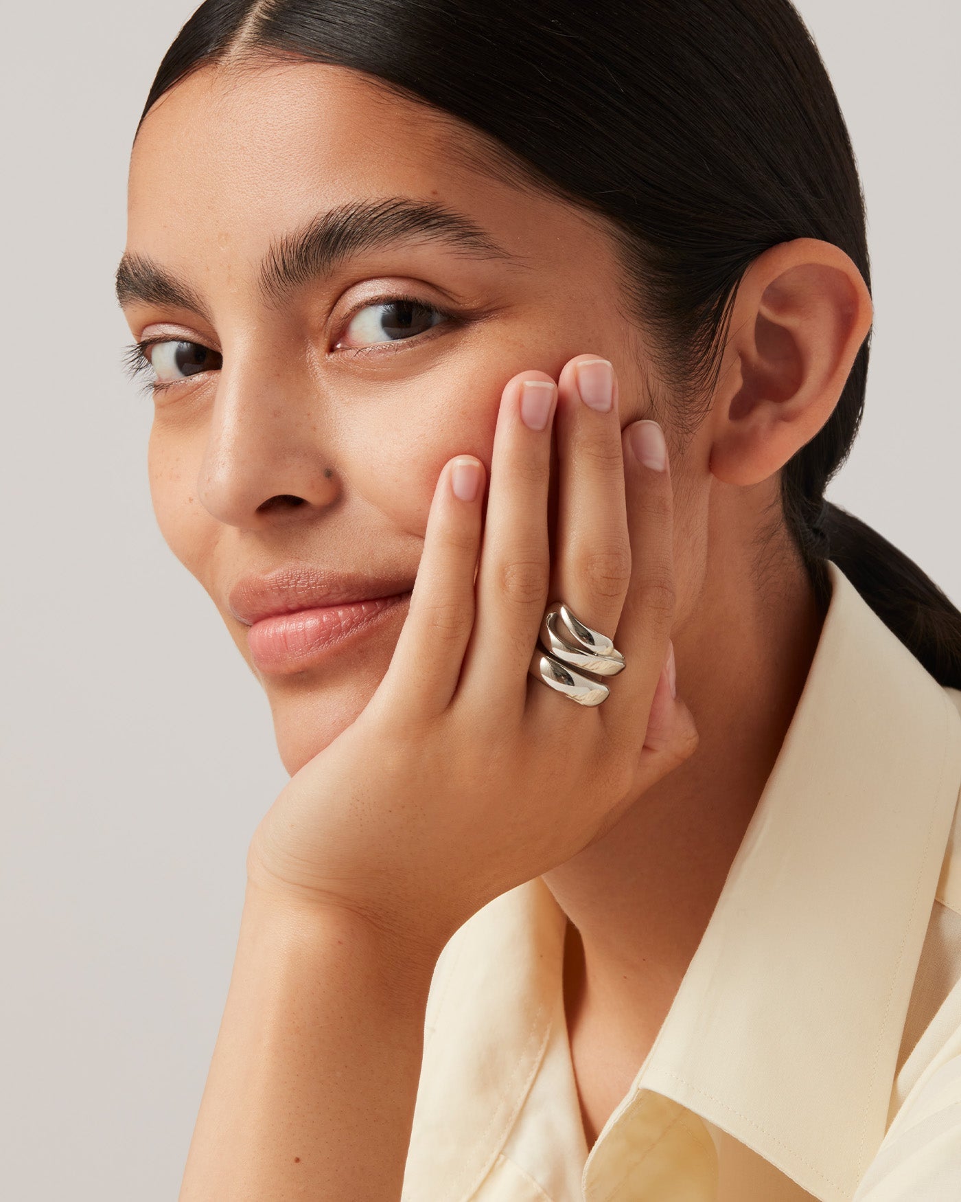 Elegant Silver Sees Ring for Women - Perfect for Weddings, Anniversaries & Special Occasions