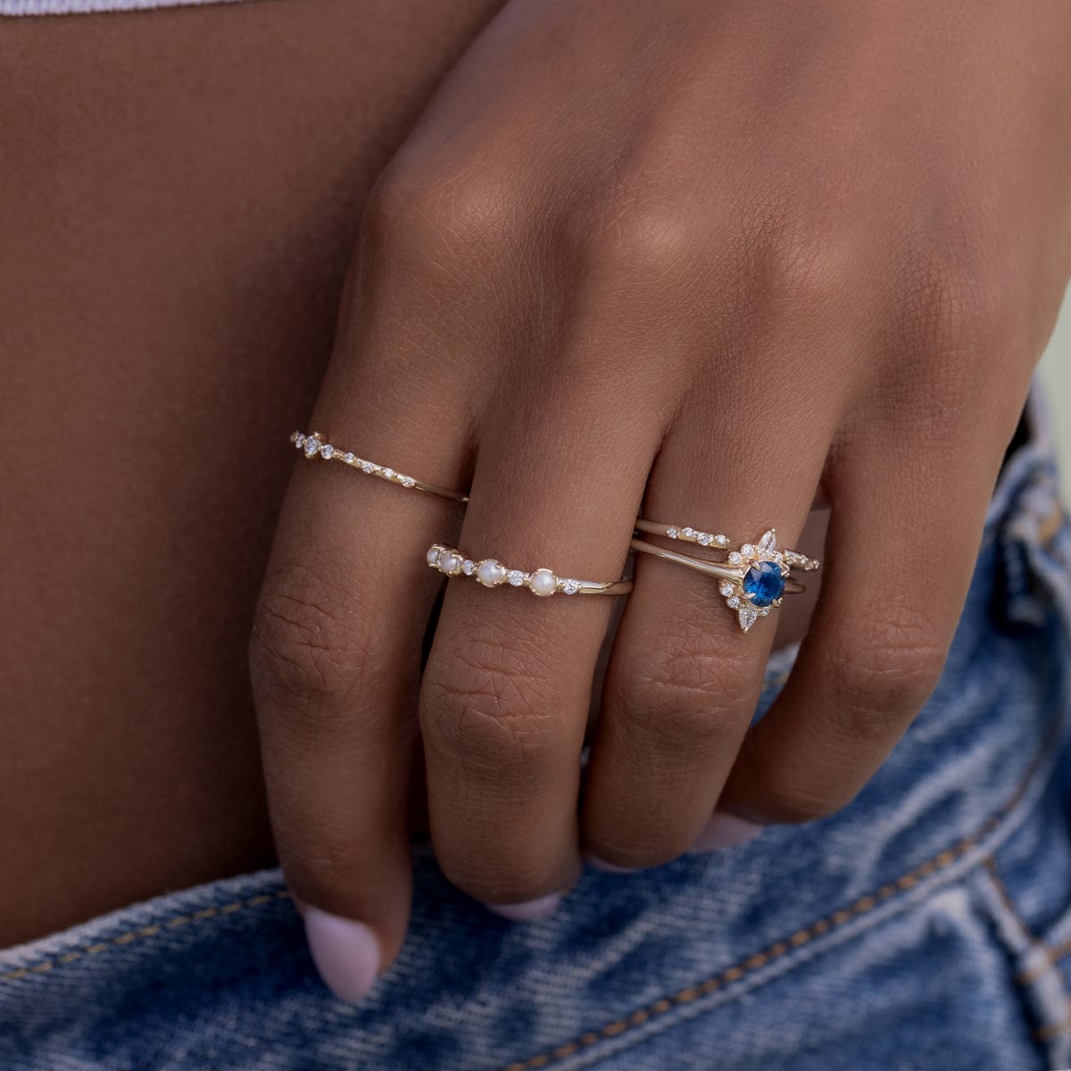 Exquisite Array of Pearls Diamond Ring for Women – Elegant Bridal Jewelry, Anniversary Gift, or Special Occasion Accessory