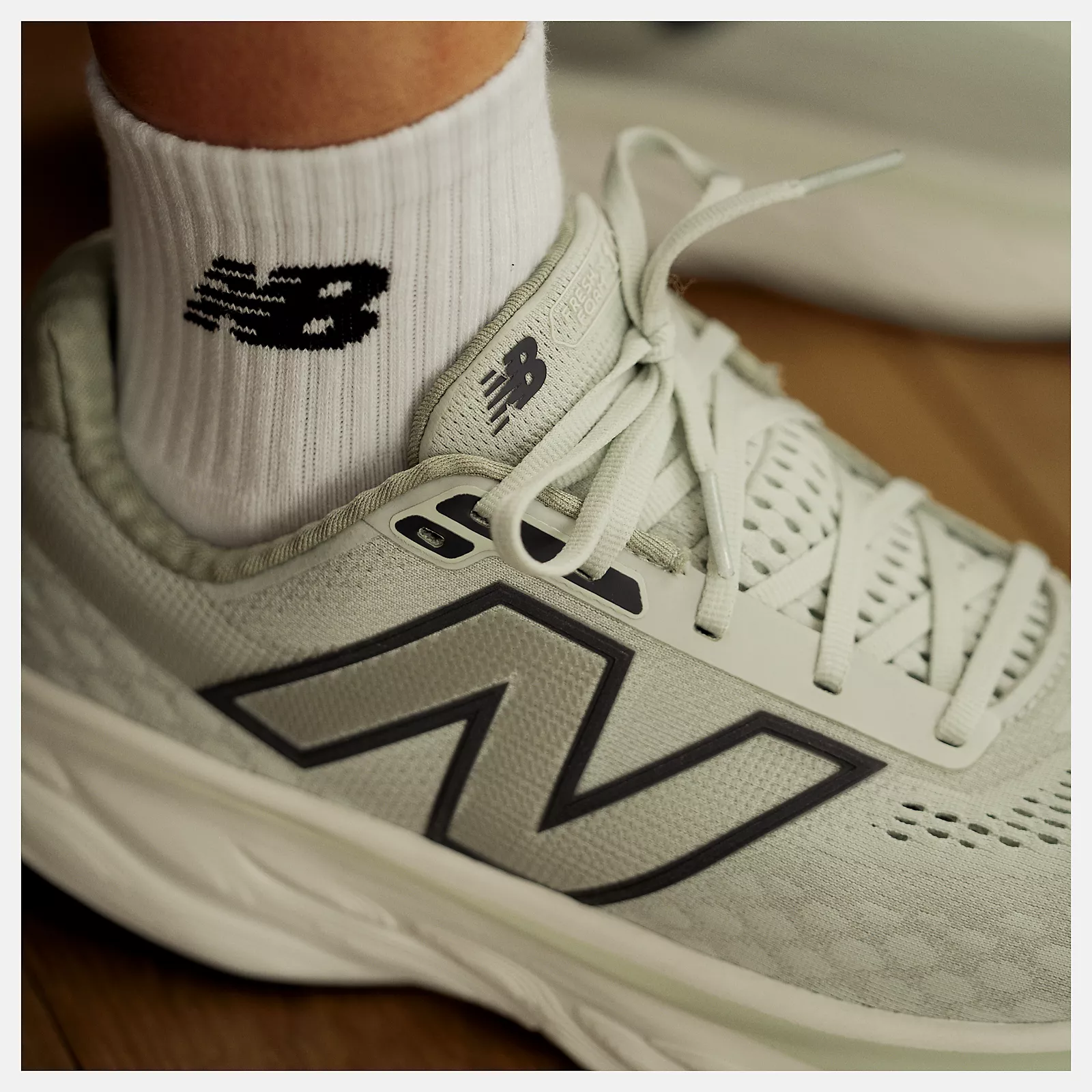 New Balance Women's Fresh Foam X 1080 v14 Running Shoes - Lightweight Cushioned Road Running Sneakers for Women - Perfect for Marathon Training & Daily Jogging