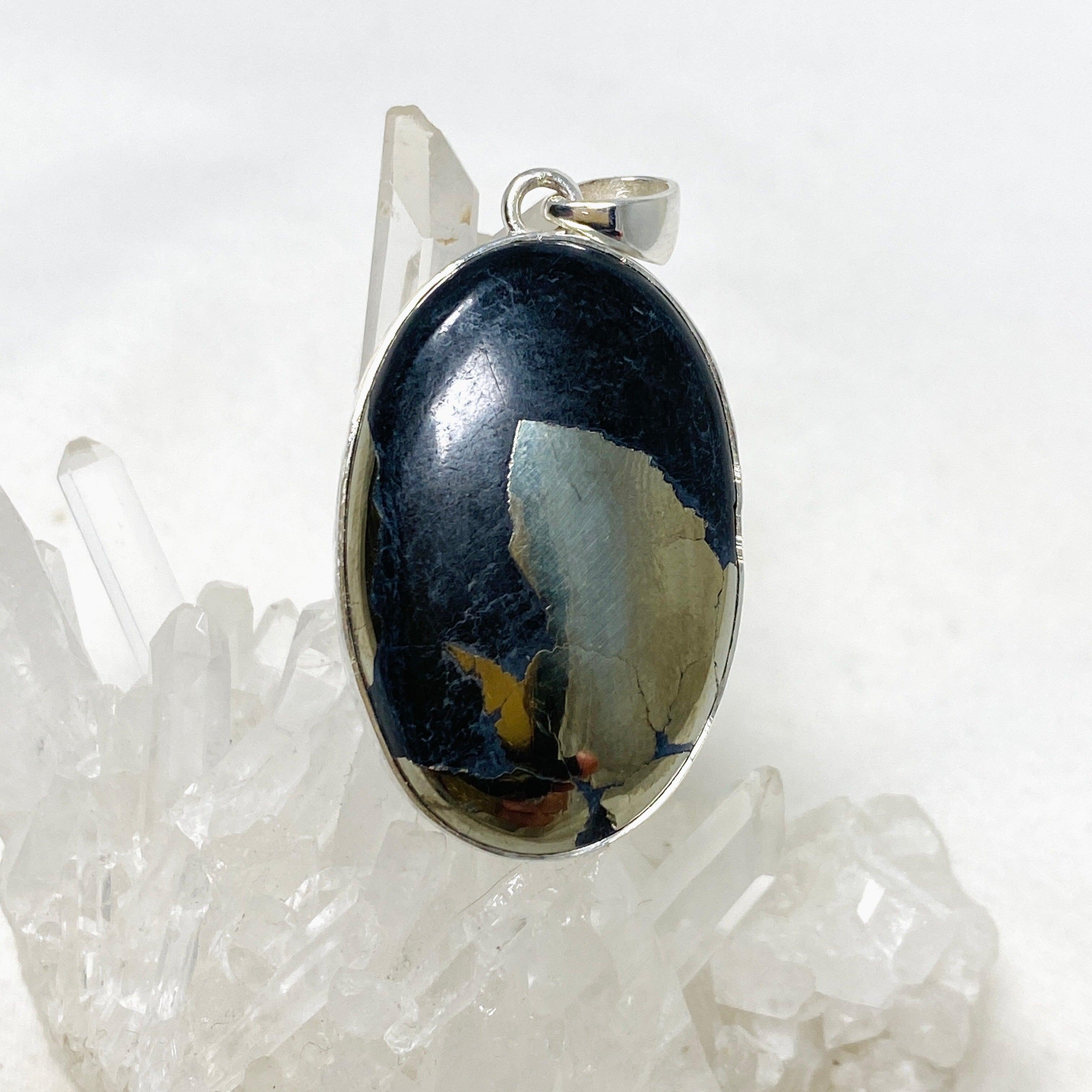 Healer's Gold Oval Pendant Necklace - Hammered Setting KPGJ4373 - Perfect for Spiritual Healing, Meditation & Gift Giving
