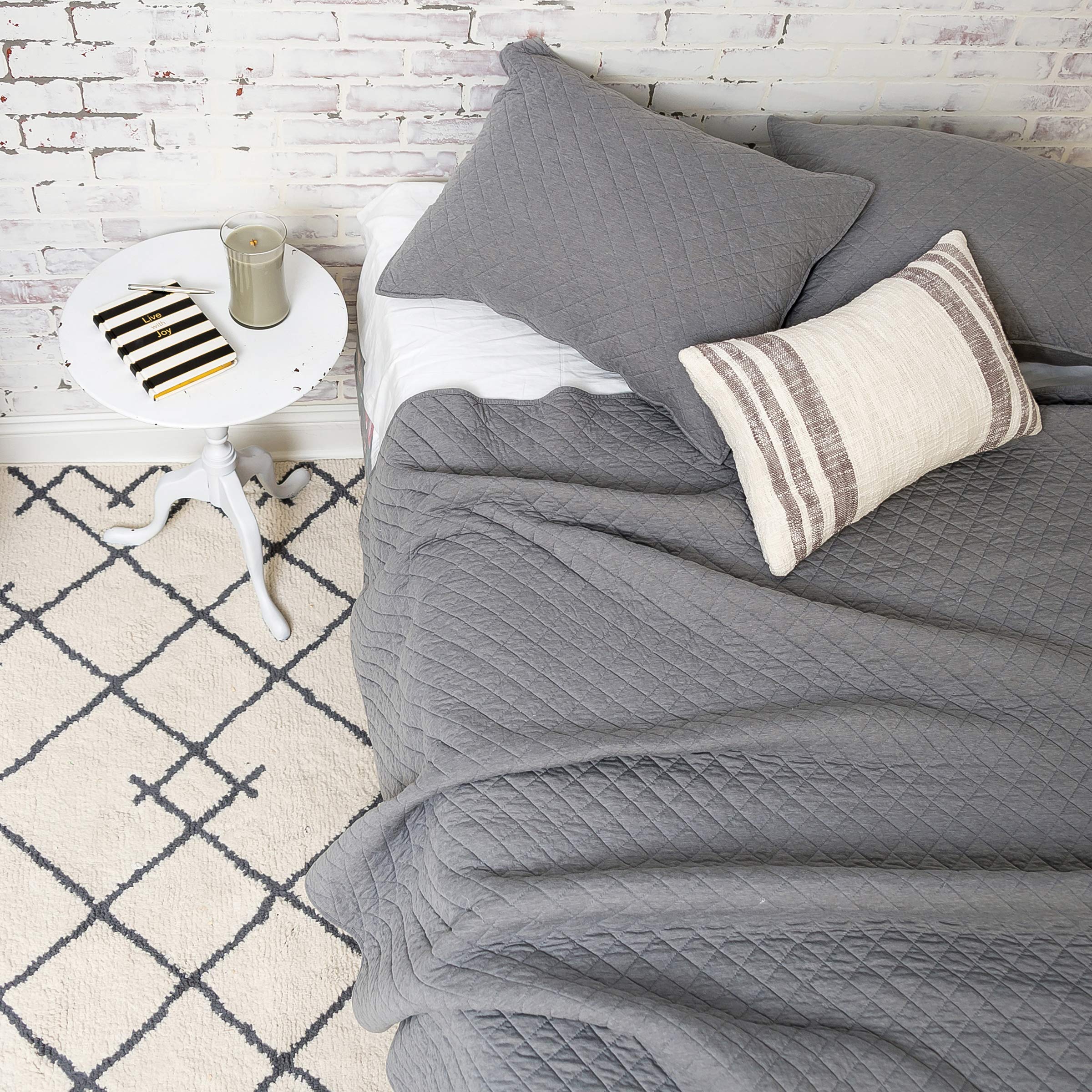 Carol & Frank Jersey Gray Full/Queen Quilt Set - Soft Breathable Bedding for Cozy Comfort - Perfect for Master Bedrooms, Guest Rooms & Dorm Essentials