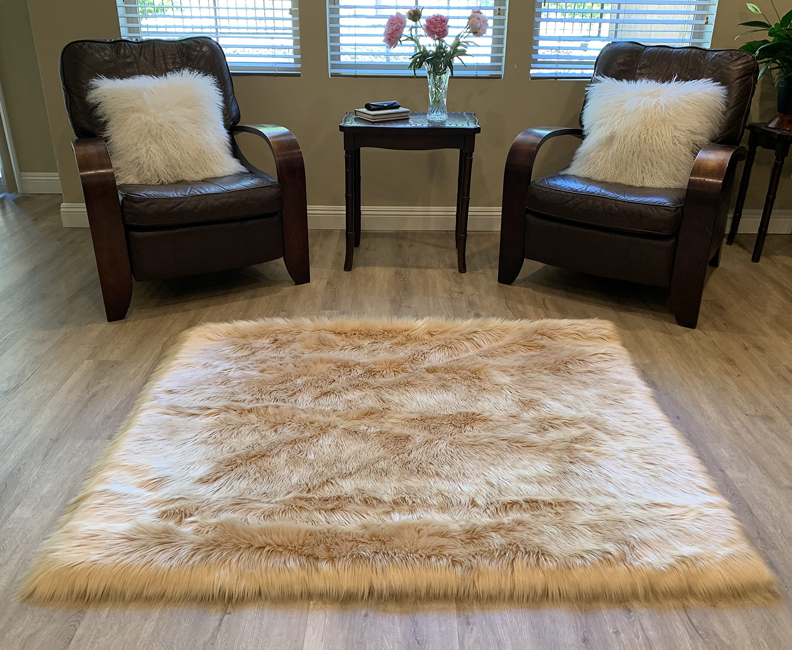 LAMBZY Faux Sheepskin Super Soft Hypoallergenic Silky Square Shag Rug - 3'6