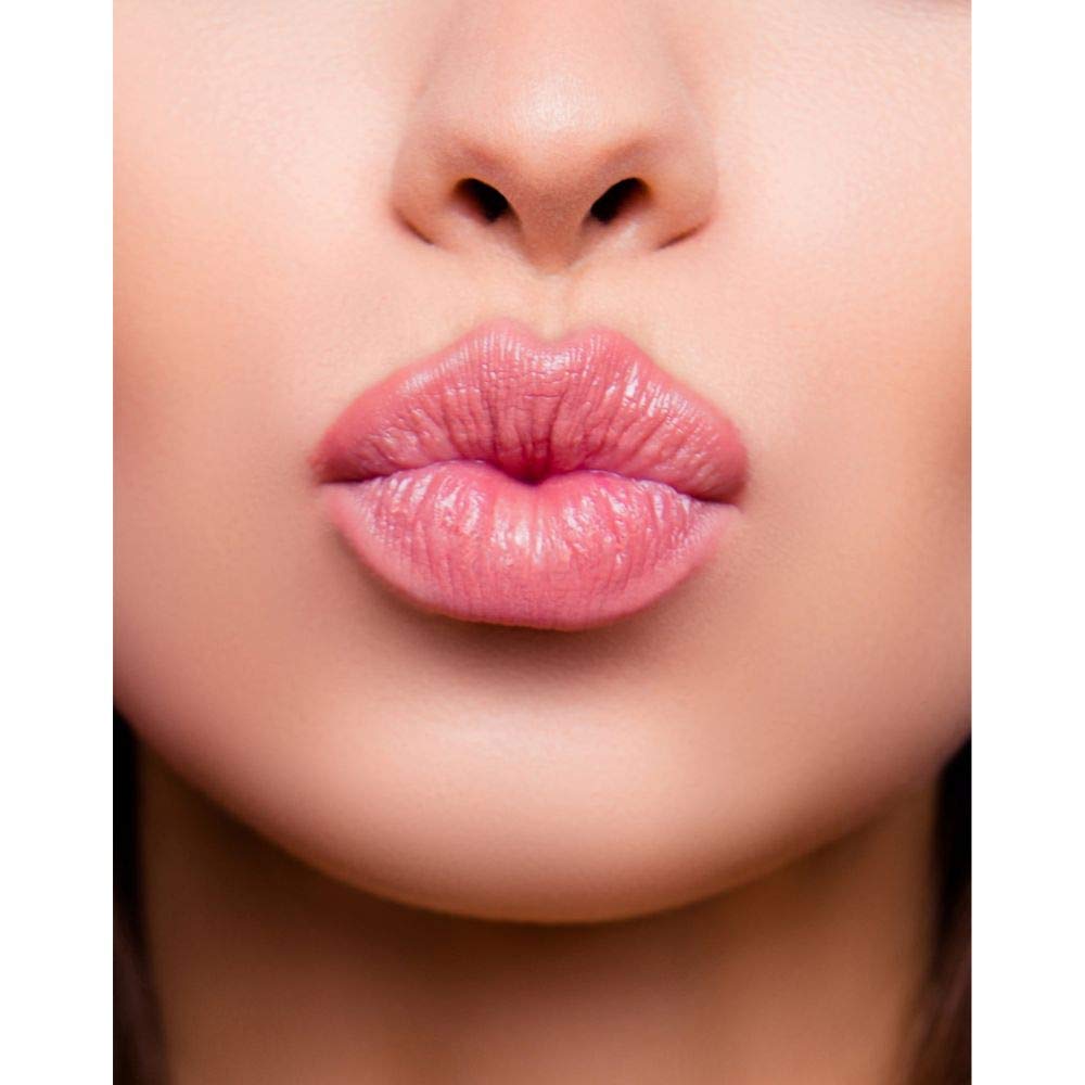 LAKMÉ Lip Love Chapstick Apricot - 4.5g Moisturizing Lip Balm for Dry Lips | Natural Hydration & Nourishment | Perfect for Daily Use, Winter Care & On-the-Go Lip Protection