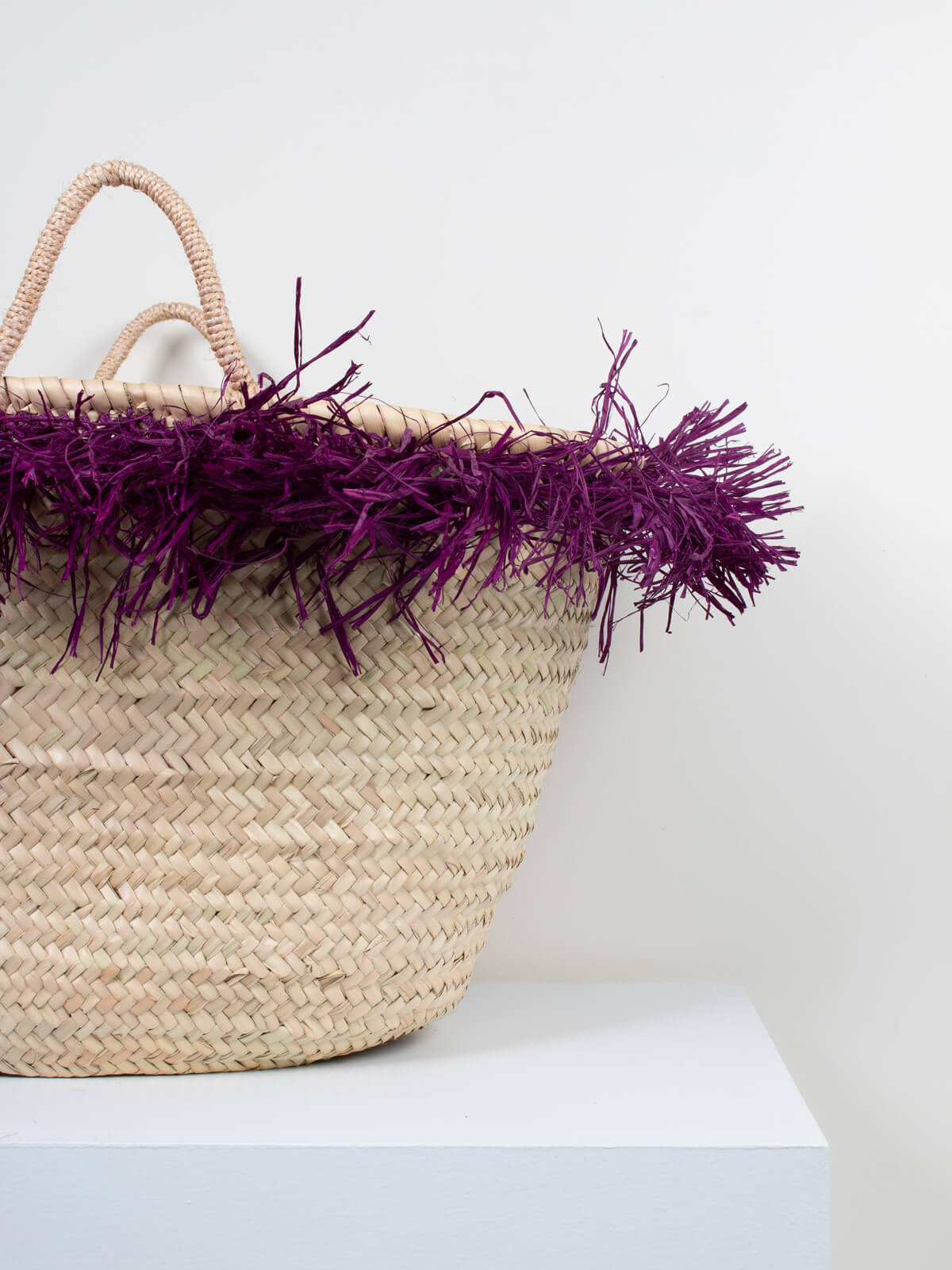 Stylish Violet Raffia Tassel Basket - Handwoven Storage Solution for Home Decor, Beach Essentials & Picnic Accessories