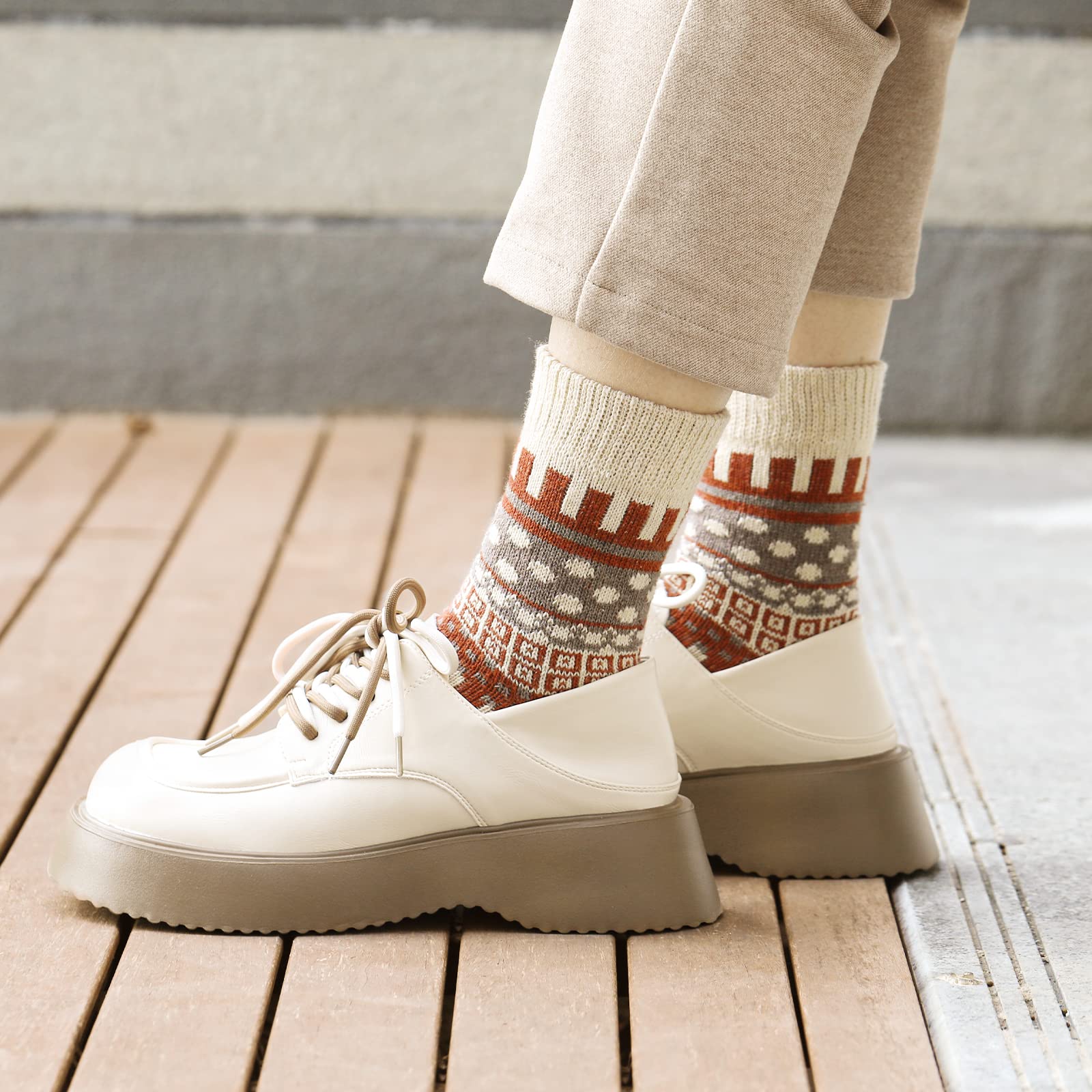 5 Pairs Women's Wool Winter Socks - Thick Thermal Knit Warm Cozy Socks for Cold Weather | Perfect for Hiking, Snow Boots & Indoor Comfort
