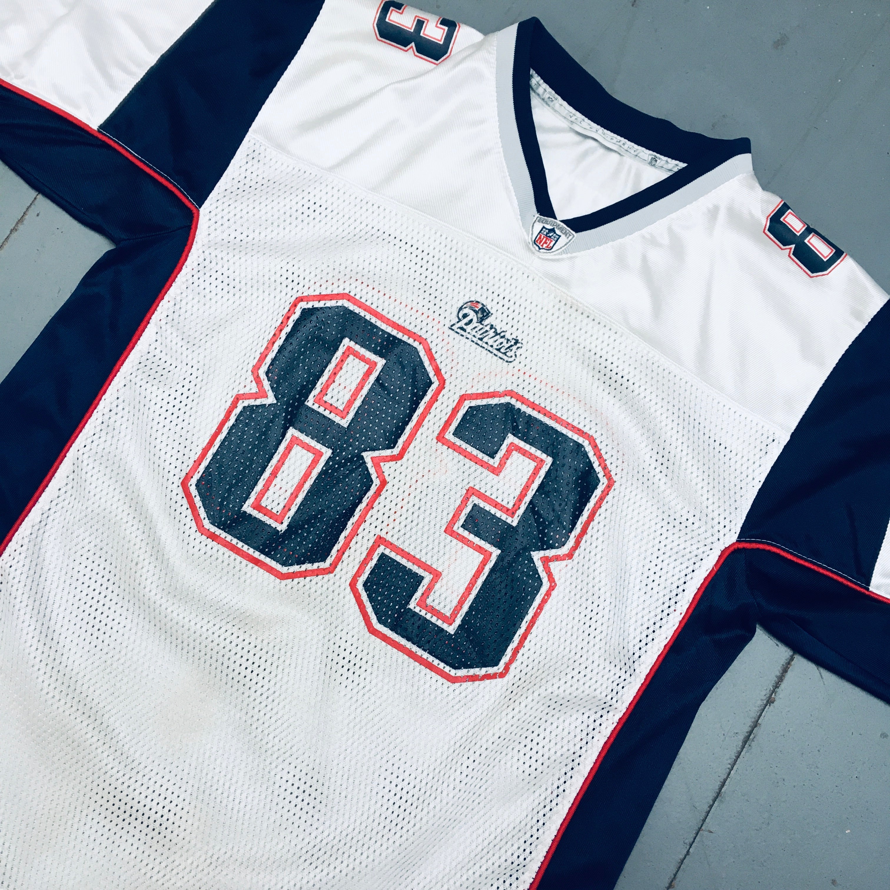 New England Patriots Wes Welker 2009/10 Jersey (Size S) - Official NFL Football Jersey for Fans, Game Day & Sports Collectibles