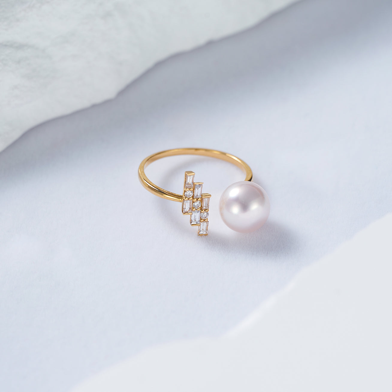 18K Solid Gold Diamond Akoya Hanadama Pearl Ring for Women - Elegant Wedding, Engagement & Anniversary Jewelry Gift KR00077
