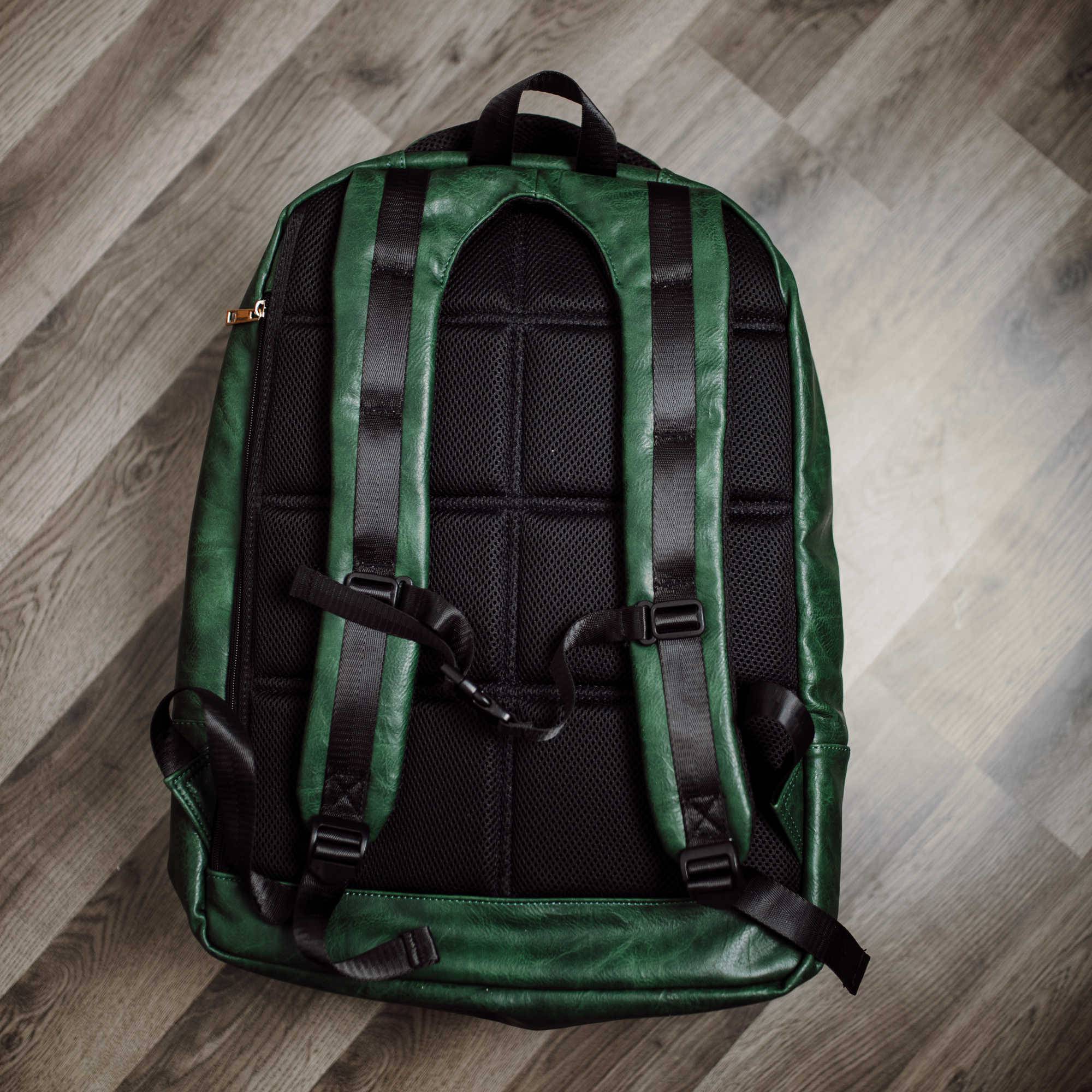 Premium Emerald Green Tumbled Leather Commuter Bag - XL Size for Professionals | Stylish Work & Travel Laptop Briefcase for Men & Women | Perfect for Business Trips, Daily Commute & Office Use
