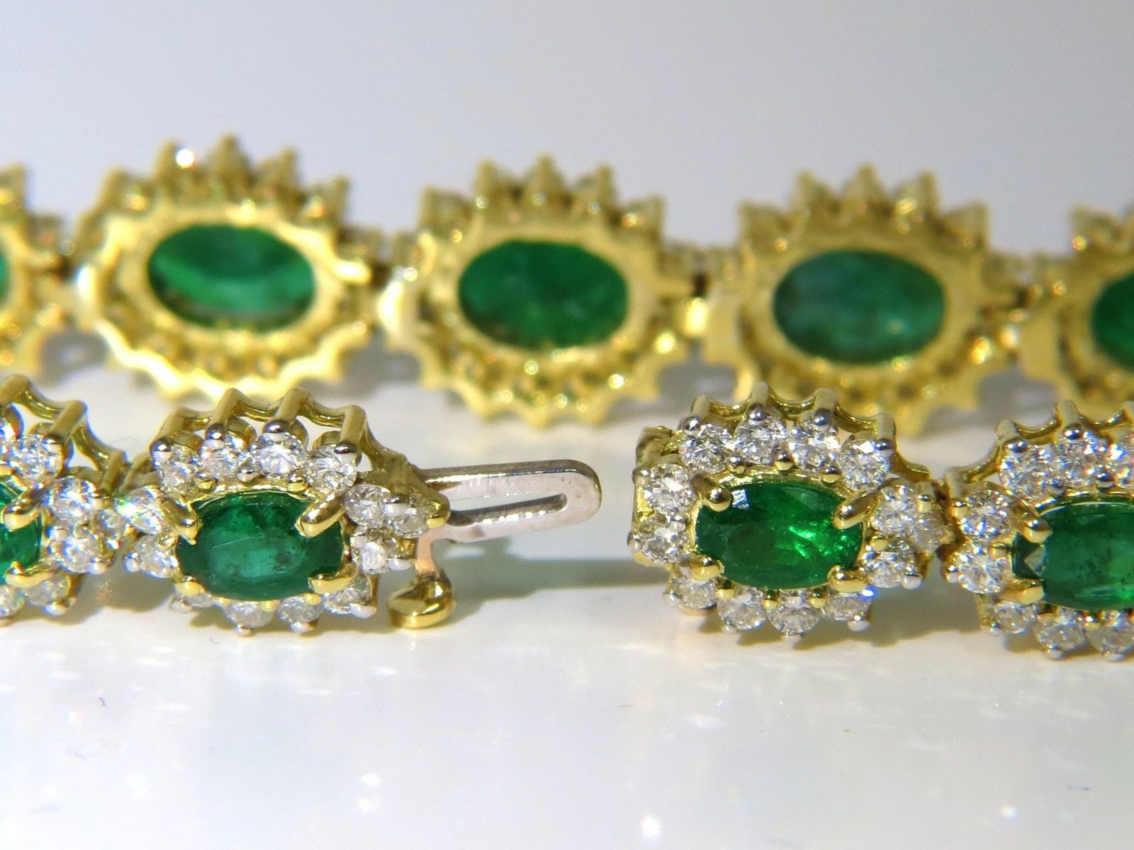 22.50CT Natural Zambian Vivid Green Emerald & Diamond Bracelet in 18KT Gold (G/VS) - Perfect for Weddings, Anniversaries & Special Occasions