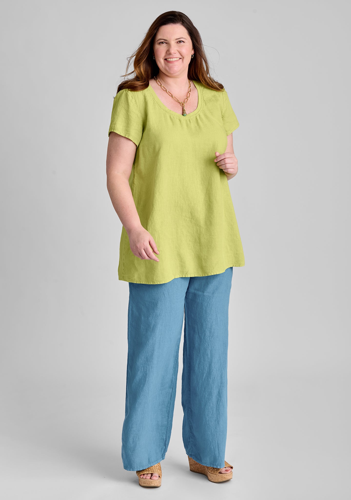 Premium Avenue Pull Linen T-Shirt for Women - Soft Breathable Summer Casual Top - Perfect for Beach Outings, Weekend Brunch & Vacation Wear