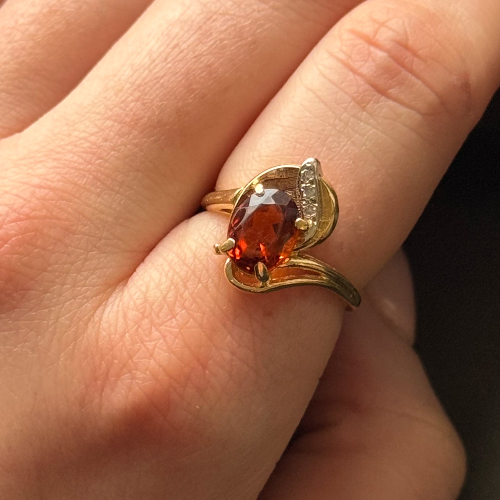 Exquisite Mandarin Garnet & Citrine Ring - 1.50ct Natural Gemstone, 0.03ctw Diamond Accents - Size 6.25 - Elegant Birthstone Jewelry for Women - Perfect for Anniversary Gifts, Valentine's Day & Special Occasions