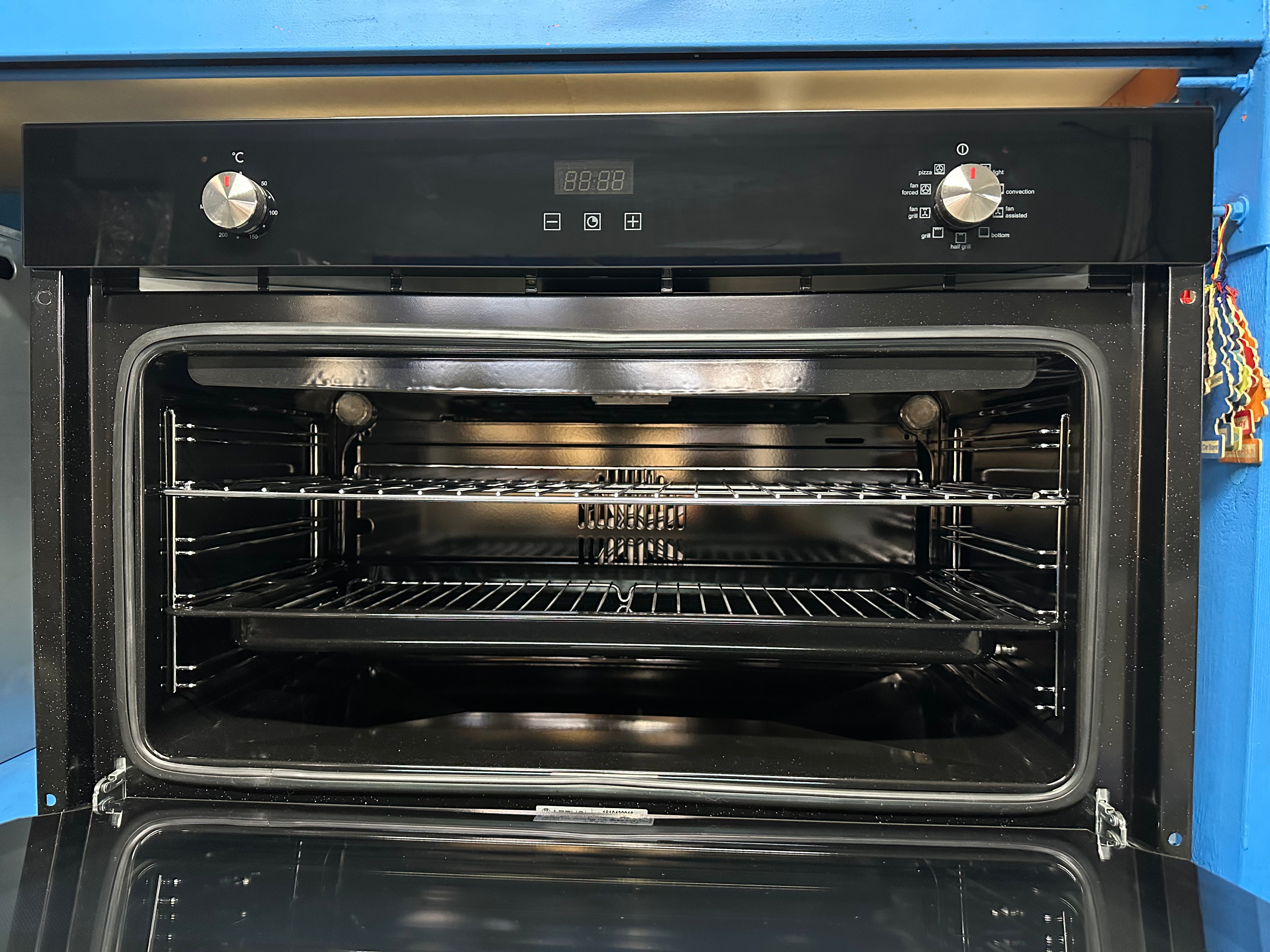 Artusi AO960B 90cm Built-In Electric Oven - Scratch & Dent Clearance Sale | Perfect for Modern Kitchens, Baking & Family Cooking